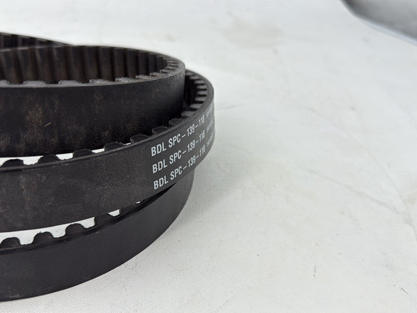 2005 Harley Road Glide Touring FLTRI OEM Rear Drive Belt