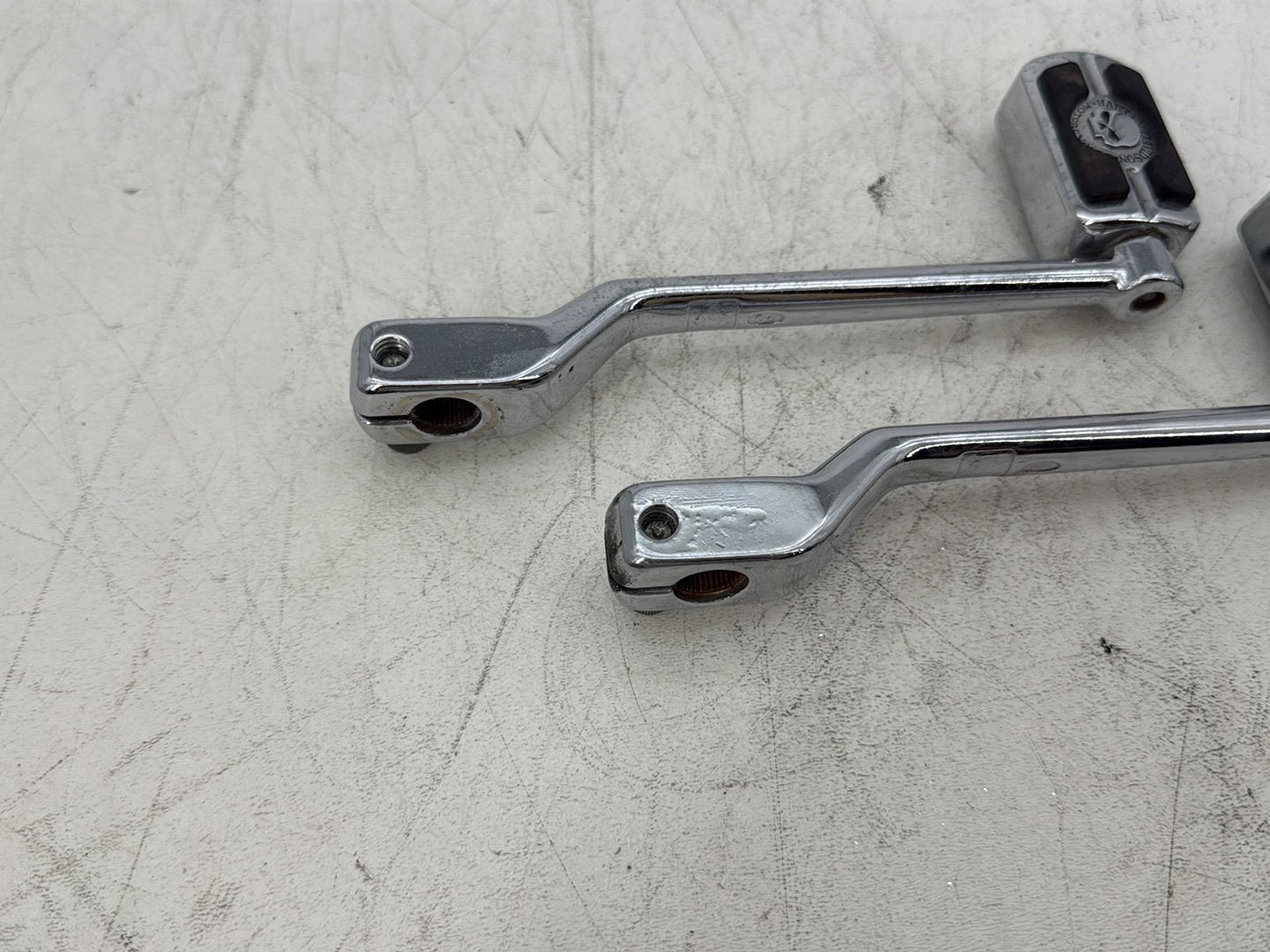 2006 Harley Softail FLSTCI Heritage Classic OEM Gear Shifter Lever Pedal Pedals