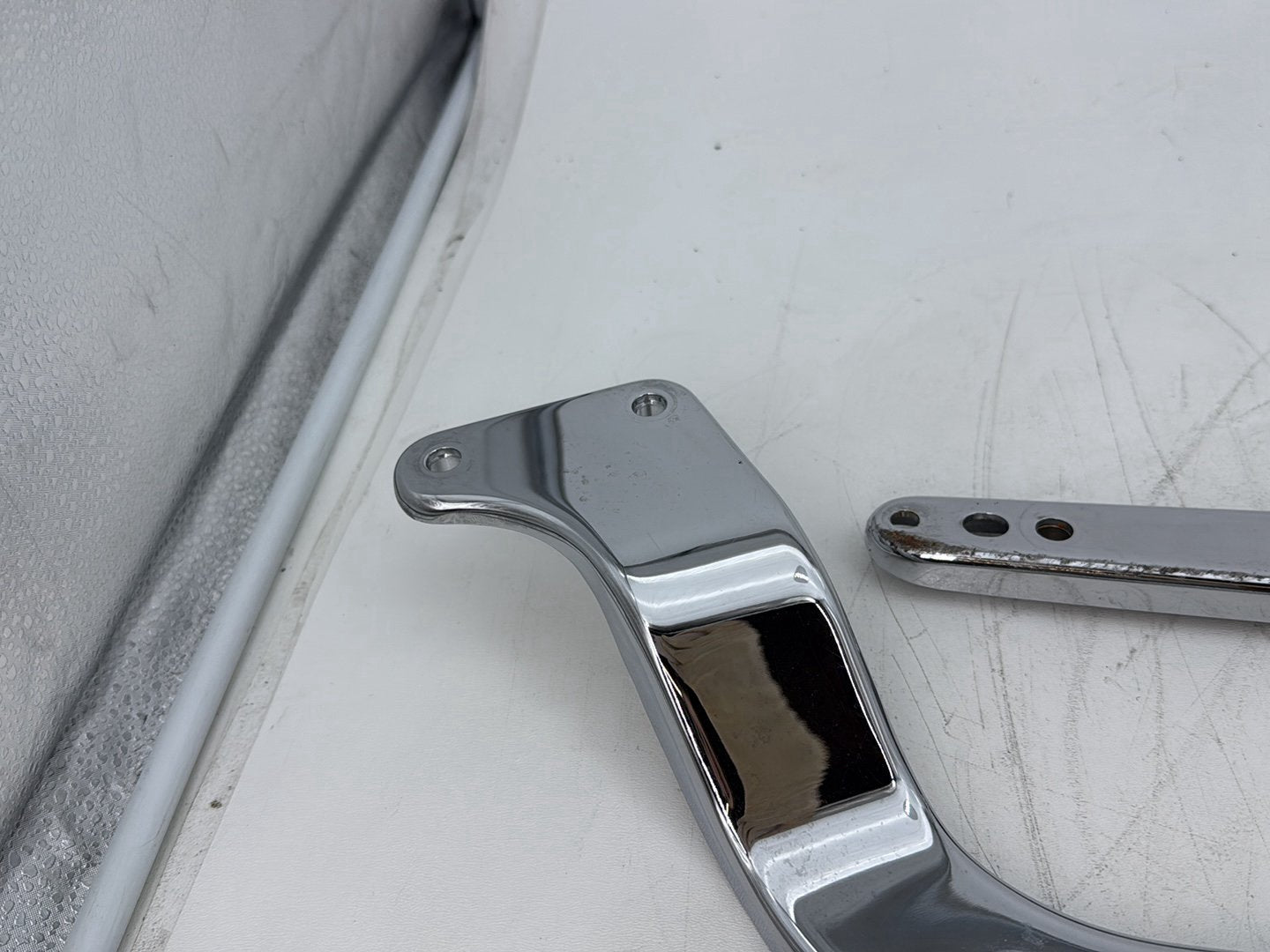 05 Harley Heritage Softail Classic OEM Rear Left &amp; Right Fender Support Bracket