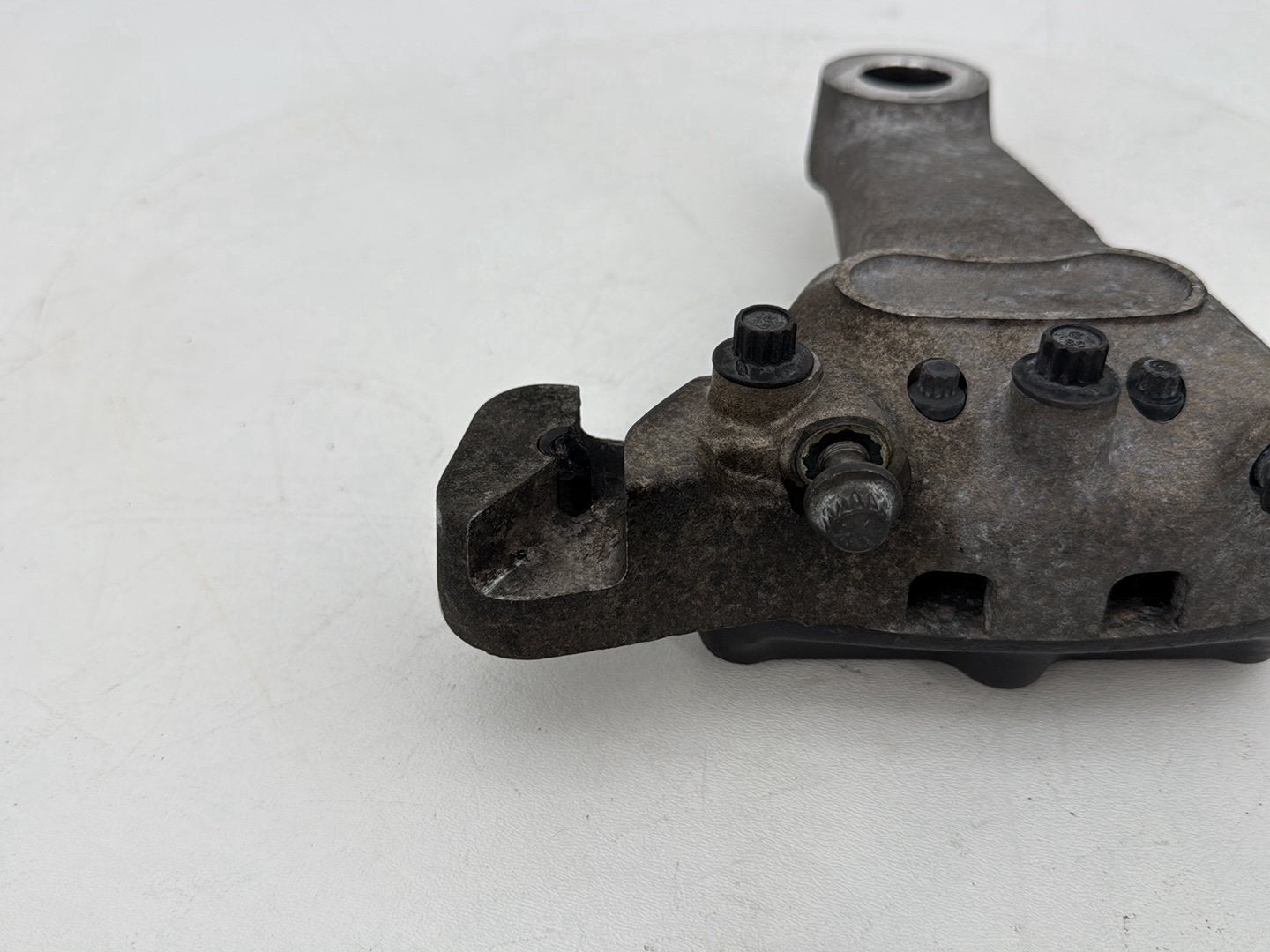 1999 - 2006 Harley-Davidson Touring Electra Glide Rear Back Brake Caliper 	44080-02C