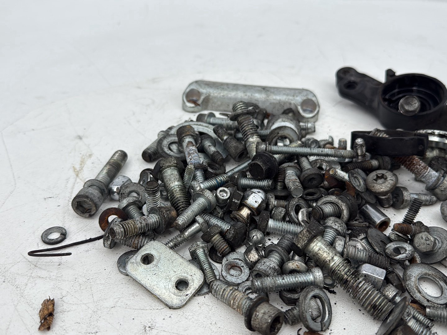2008 - 2016 Harley-Davidson Touring Electra Glide Ultra Hardware Bolts Nuts & Brackets