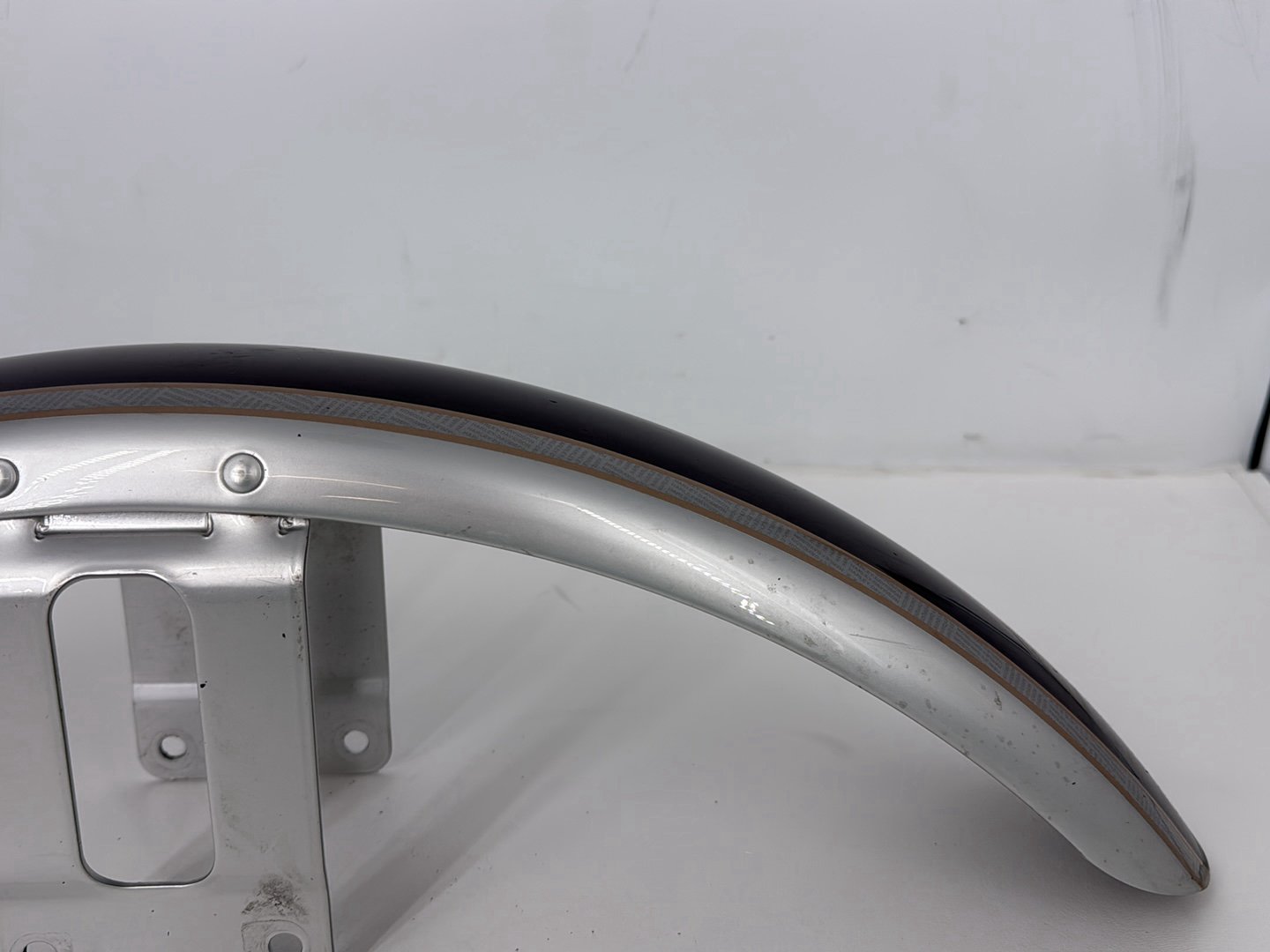 2003 Harley Sportster XL1200C 1200 Custom Anniversary OEM Front Wheel Fender Shell Panel