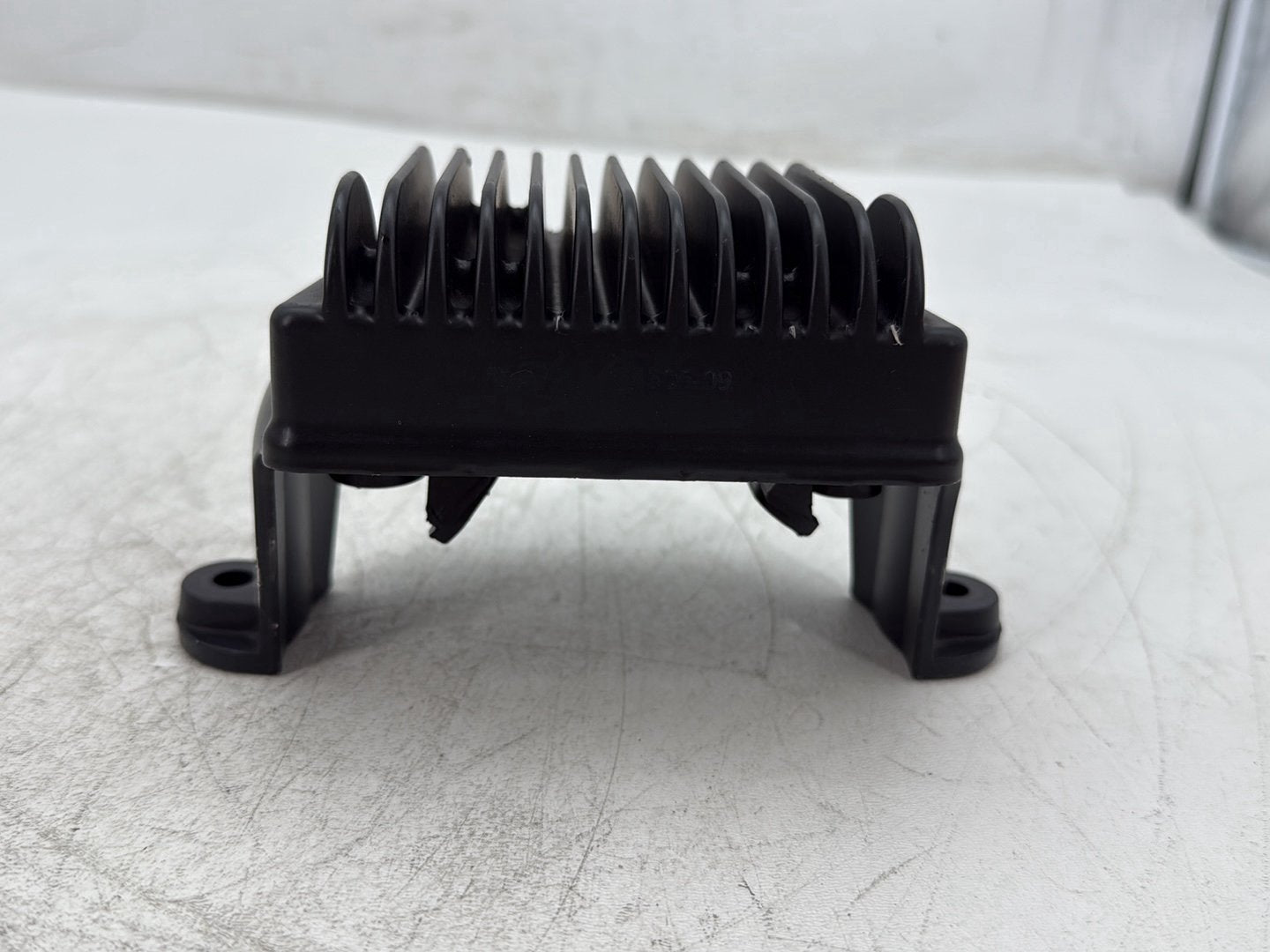 2010 Harley Street Glide Touring FLHX OEM Voltage Regulator Rectifier