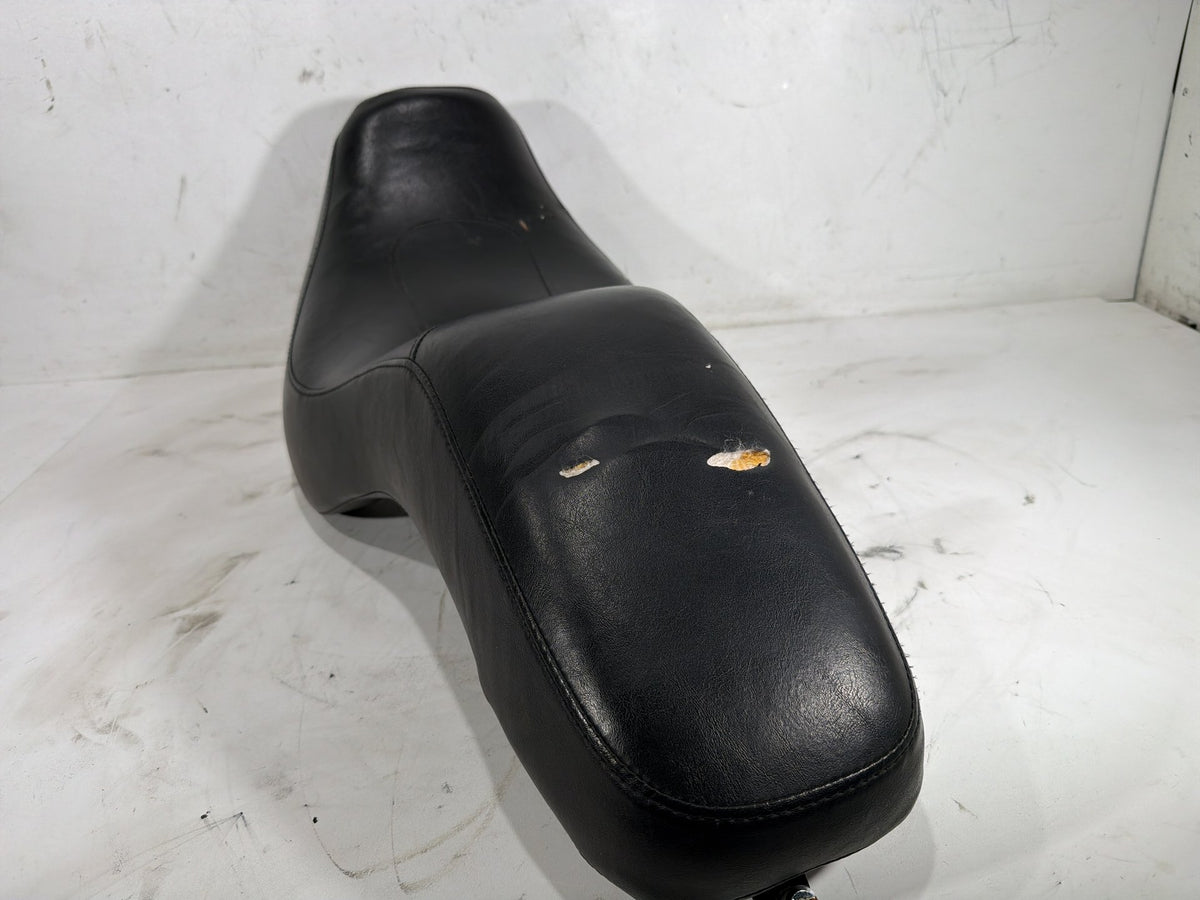 2006 Harley Softail Deuce FXSTDI OEM Passenger Rider Driver Seat Saddle * TORN *