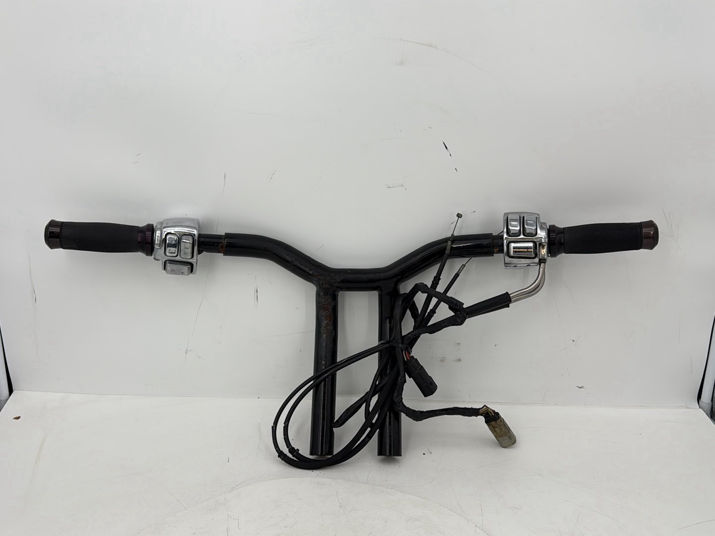 2007 - 2012 Harley-Davidson Dyna Super Glide Handlebars Left Right Switches Controls 71684-06 ,  71683-06
