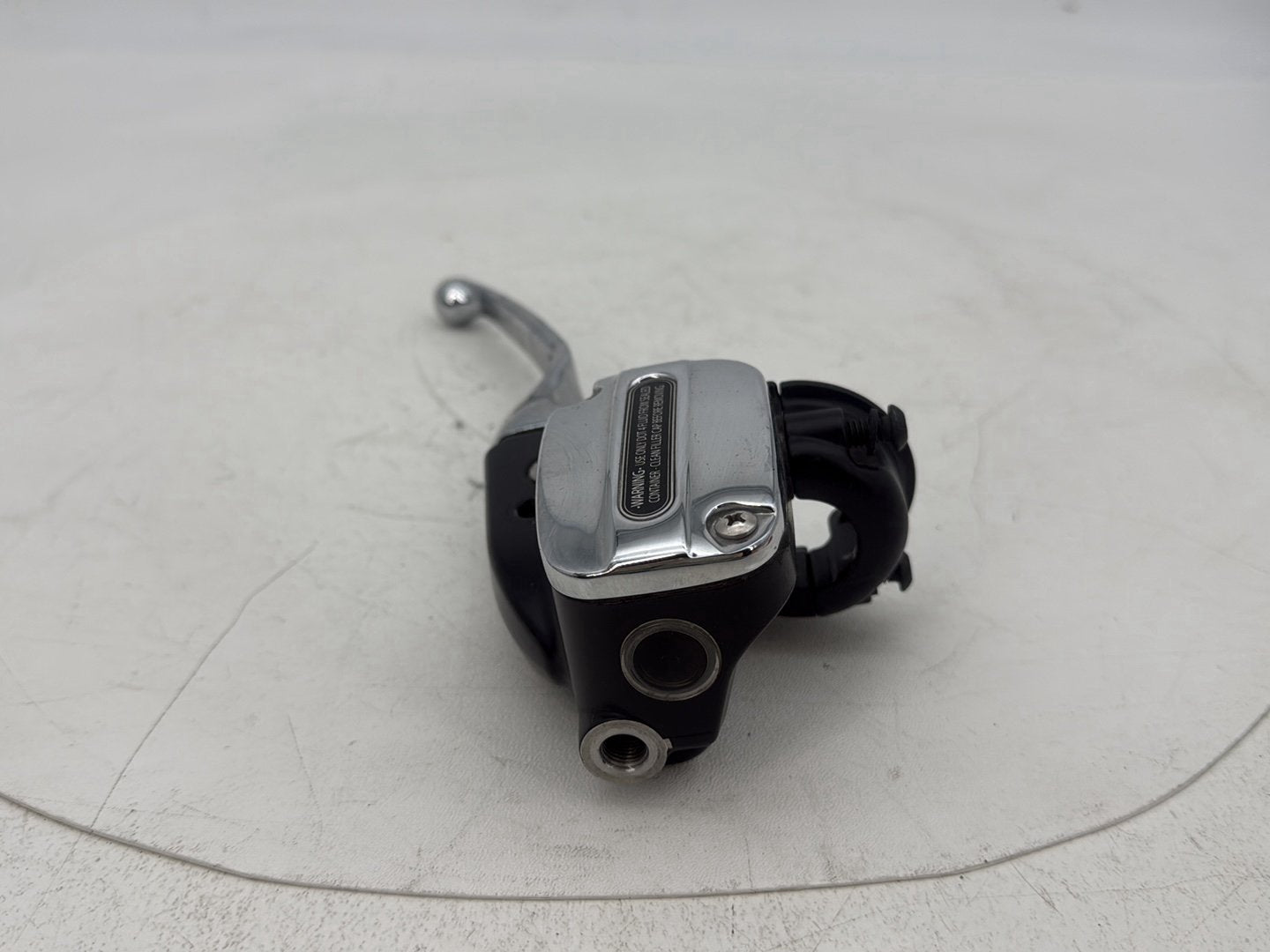 2007 - 2012 Harley-Davidson Touring Electra Glide Ultra Front Right Brake Lever Master Cylinder 	44551-08