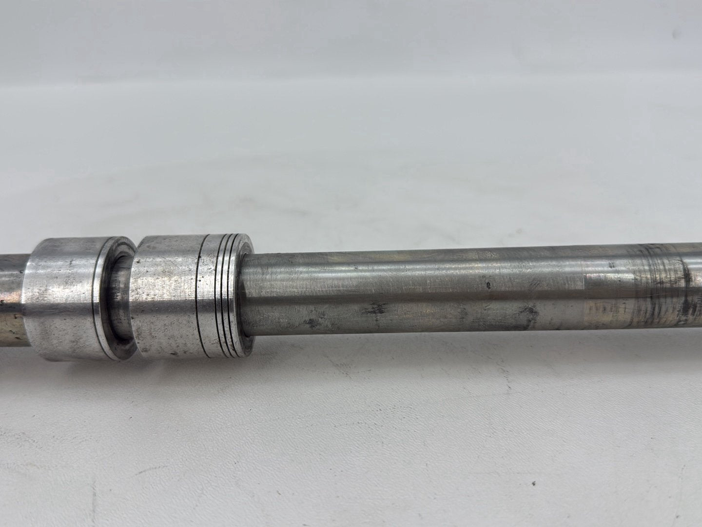 2007 - 2017 Harley-Davidson Dyna Wide Glide Front Wheel Axle Bolt Shaft 41547-07A