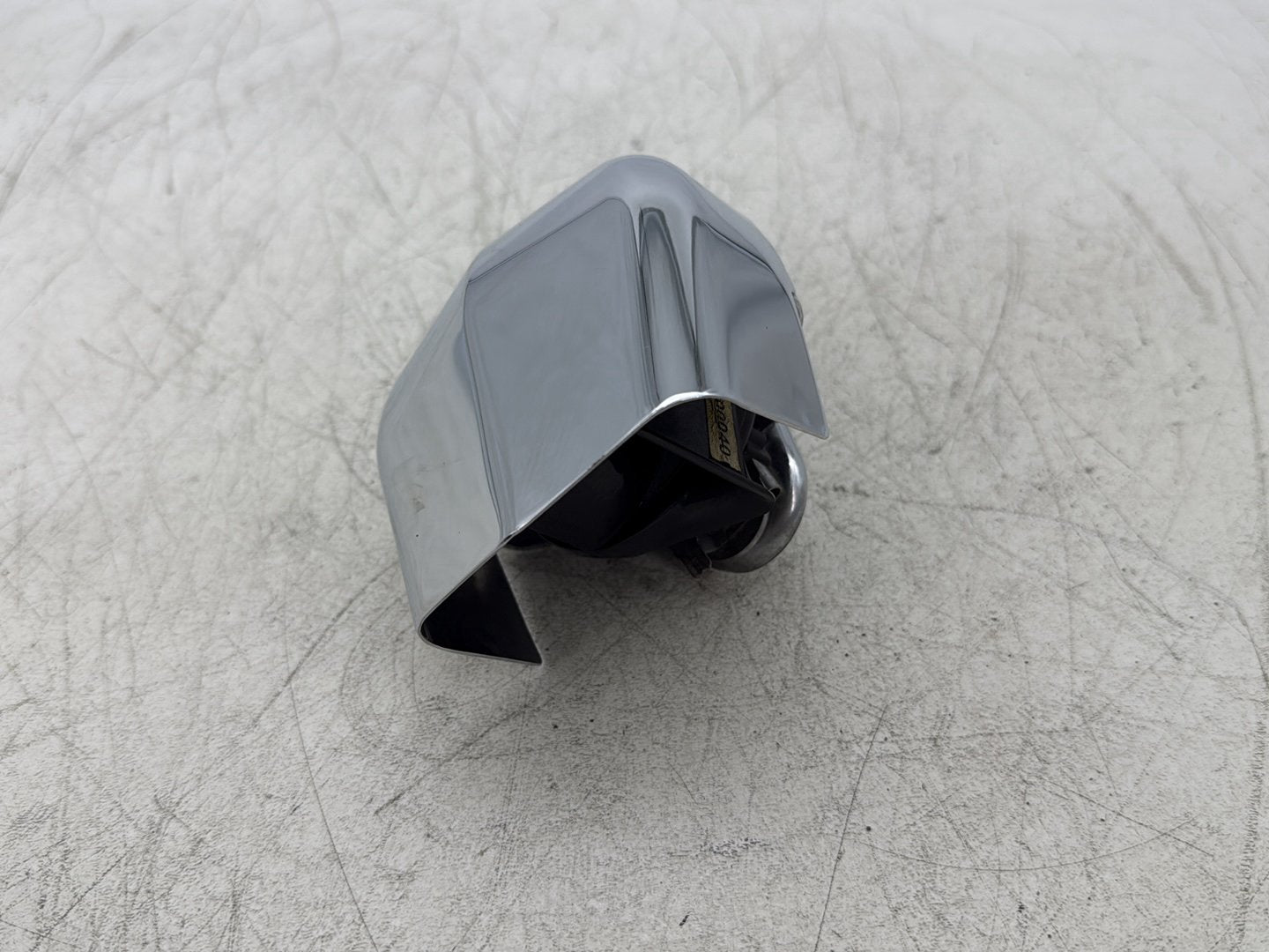 2016 Harley Road King Touring FLHR OEM Horn Signal Klaxon Chrome Cover