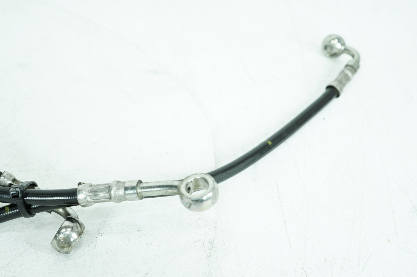 2016 - 2025 Harley-Davidson Touring Street Glide Front Brake Hose Line Pipe NON-abs 41800174