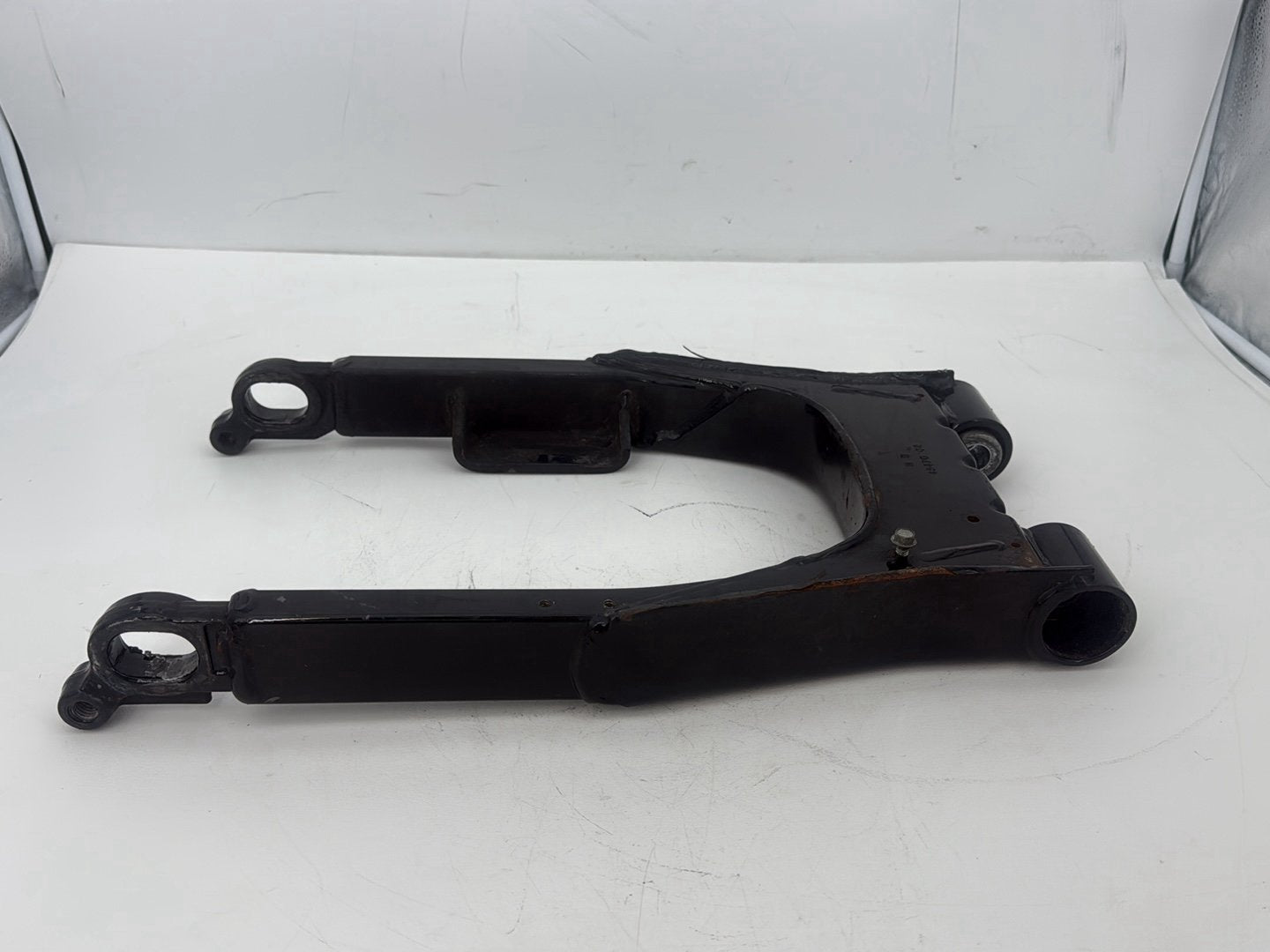 2005 Harley Touring FLHRCI Road King Classic OEM Rear Fork Swingarm Swing Arm