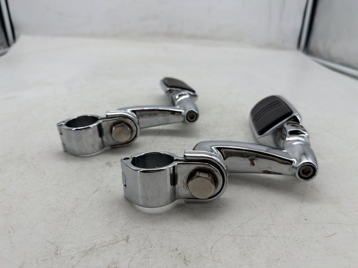 2010 Harley Street Glide Touring FLHX OEM Front Right Left Highway Foot Pegs