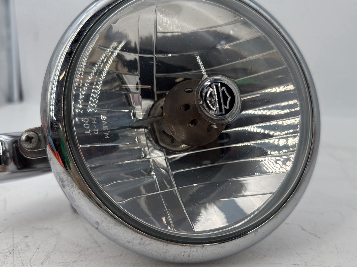 2004 - 2013 Harley-Davidson Sportster 1200 Custom Headlight Headlamp Head Light Halogen