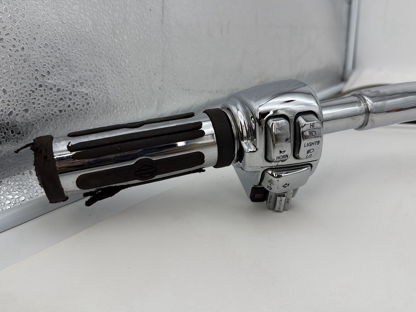 1999 - 2006 Harley-Davidson Touring Road King Classic Handlebars Left Right Switches Controls 71682-06A , 55947-00