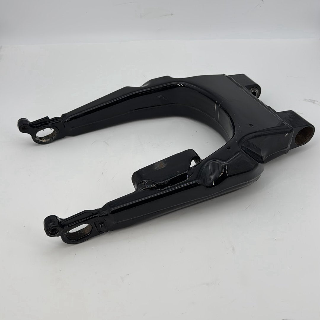 2008 - 2016 Harley-Davidson Touring Street Glide Rear Fork Swingarm Swing Arm  	47549-09