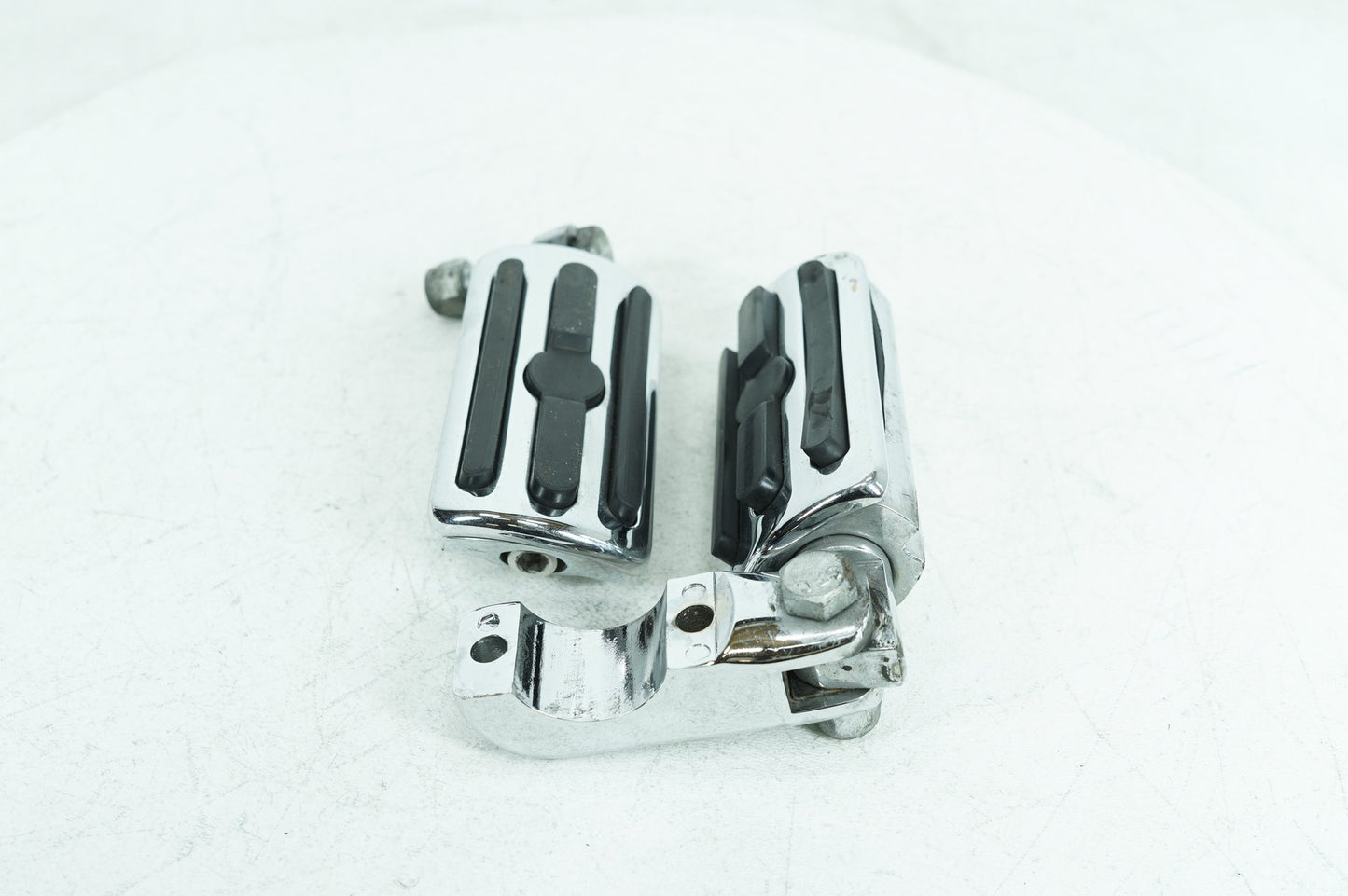 2007 - 2011 Harley-Davidson Touring Street Glide Front Right Left Highway Foot Pegs KK210308-E-DE