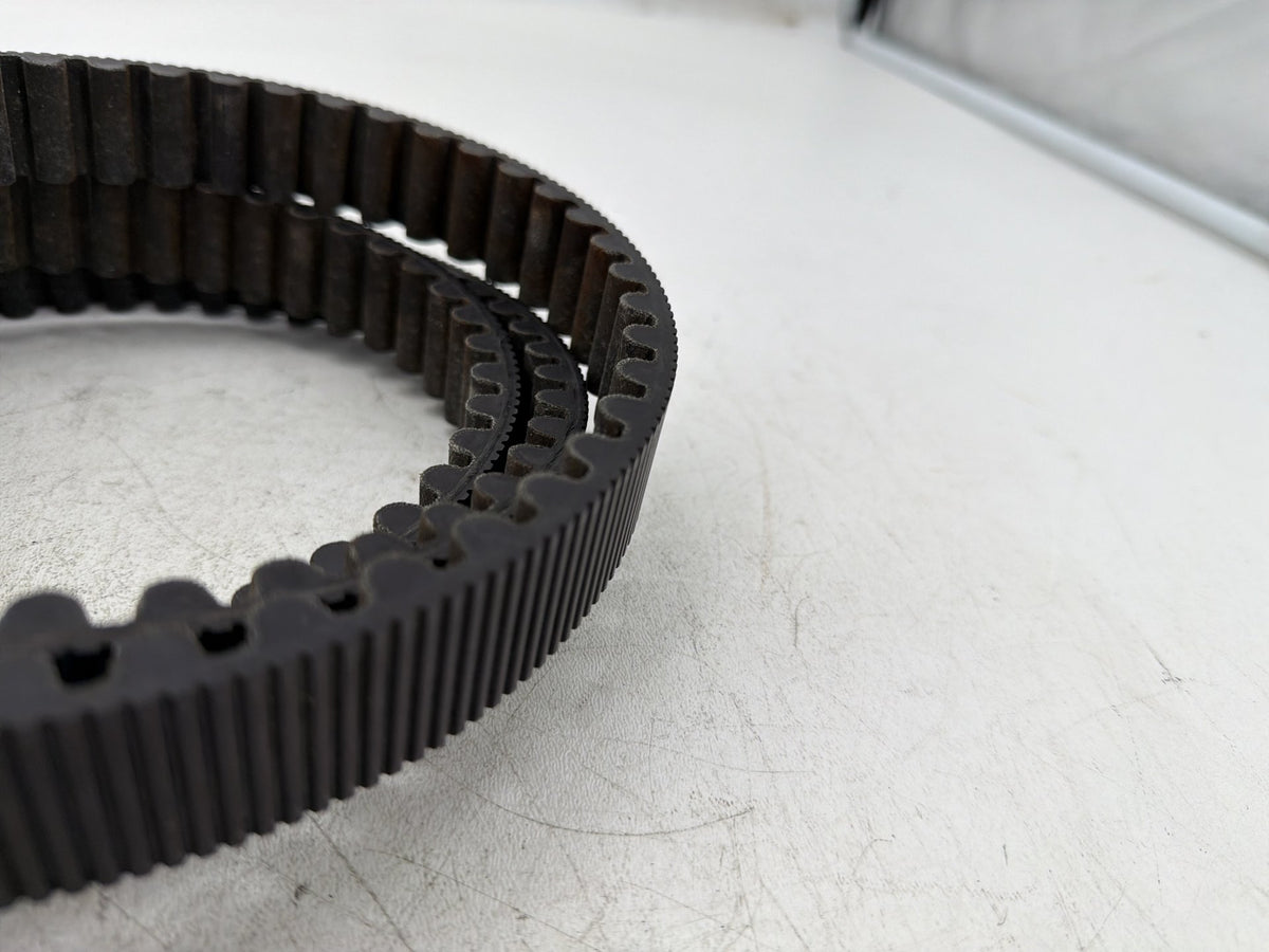 05 Harley Dyna Super Glide Custom FXDC OEM Rear Drive Belt 40015-00 133T 1-1/8"