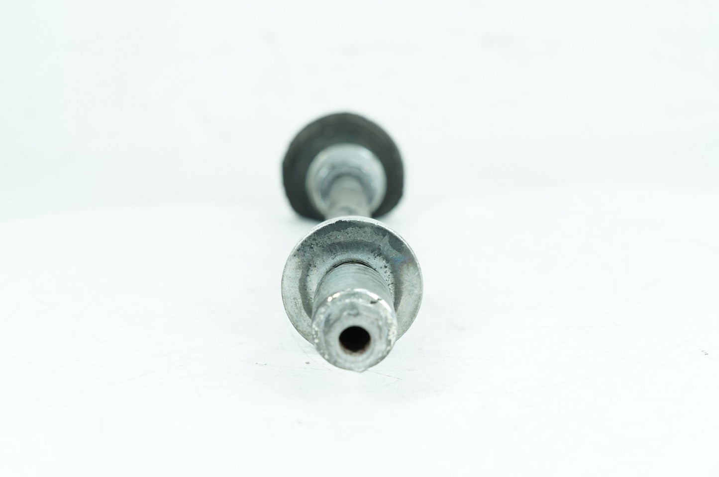 2007 - 2012 Harley-Davidson Touring Electra Glide Ultra Rear Fork Swingarm Pivot Bolt Shaft 47505-02
