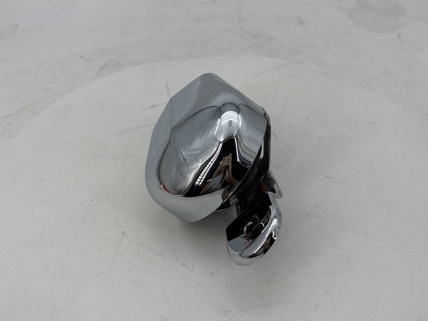 2005 Harley Road Glide Touring FLTRI OEM Horn Signal Klaxon Chrome Cover
