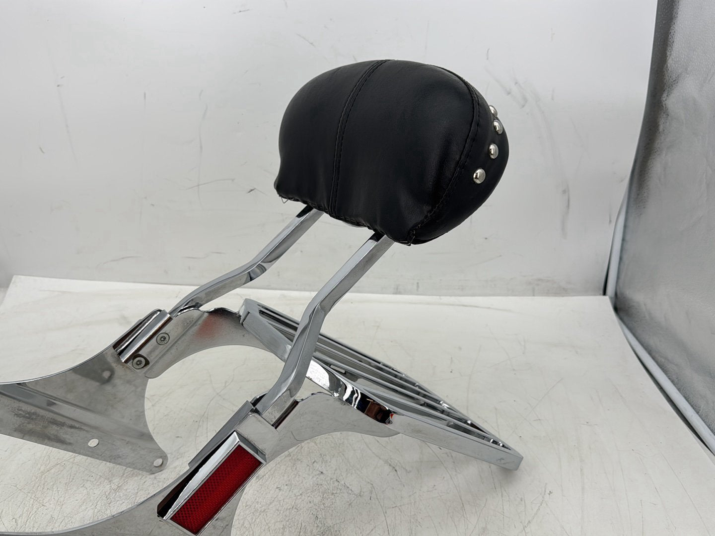 2007 Harley Softail Heritage Classic FLSTC OEM Rear Sissy Bar w/ Backrest Cushion Pad