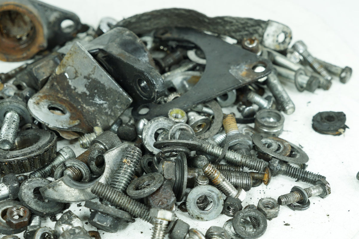 1992 Harley-Davidson Touring FLHS - Hardware Bolts Nuts & Brackets
