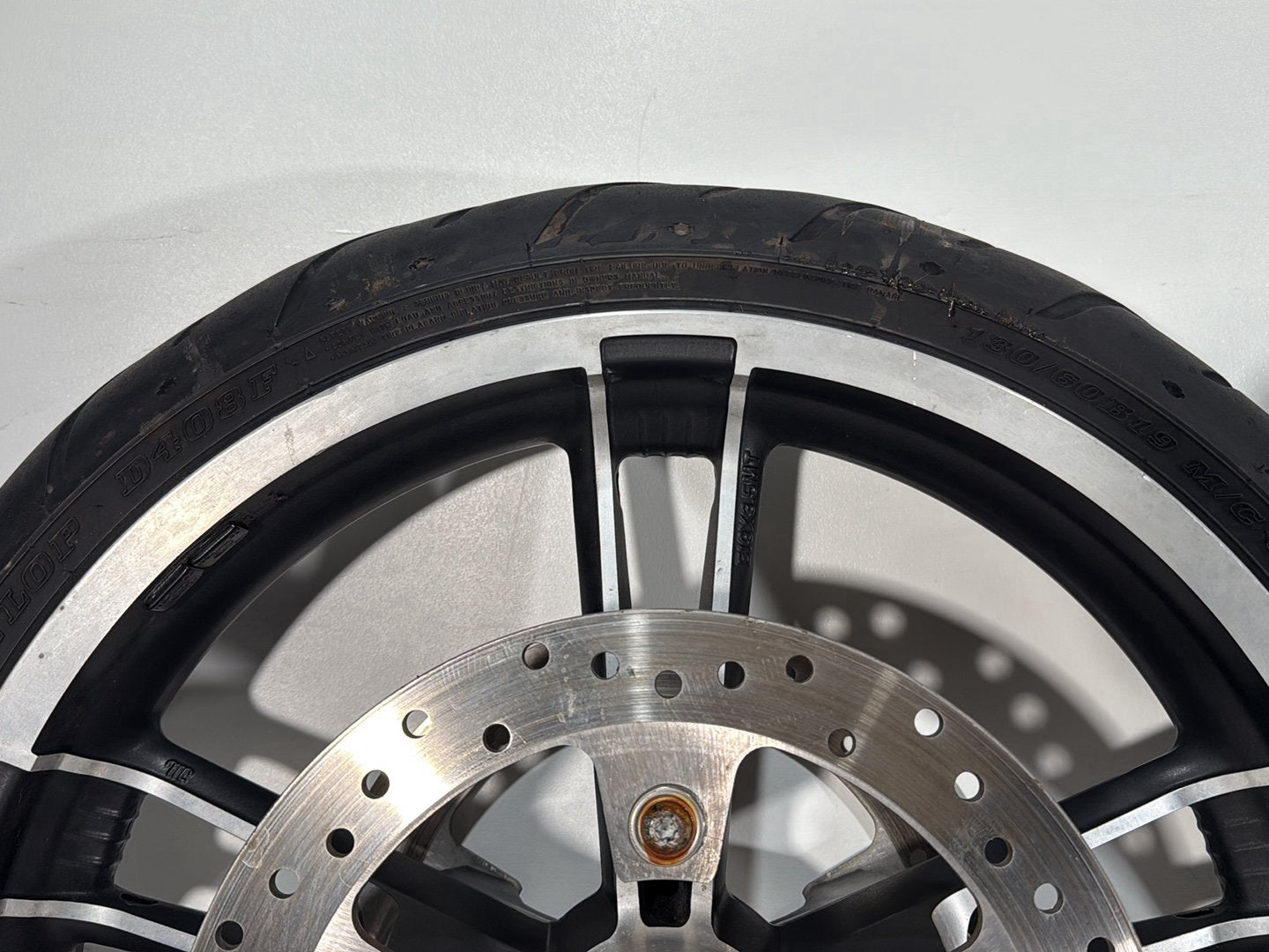2007 - 2011 Harley-Davidson Touring Electra Glide Ultra Front & Rear Wheel Rim Tire 41085-08