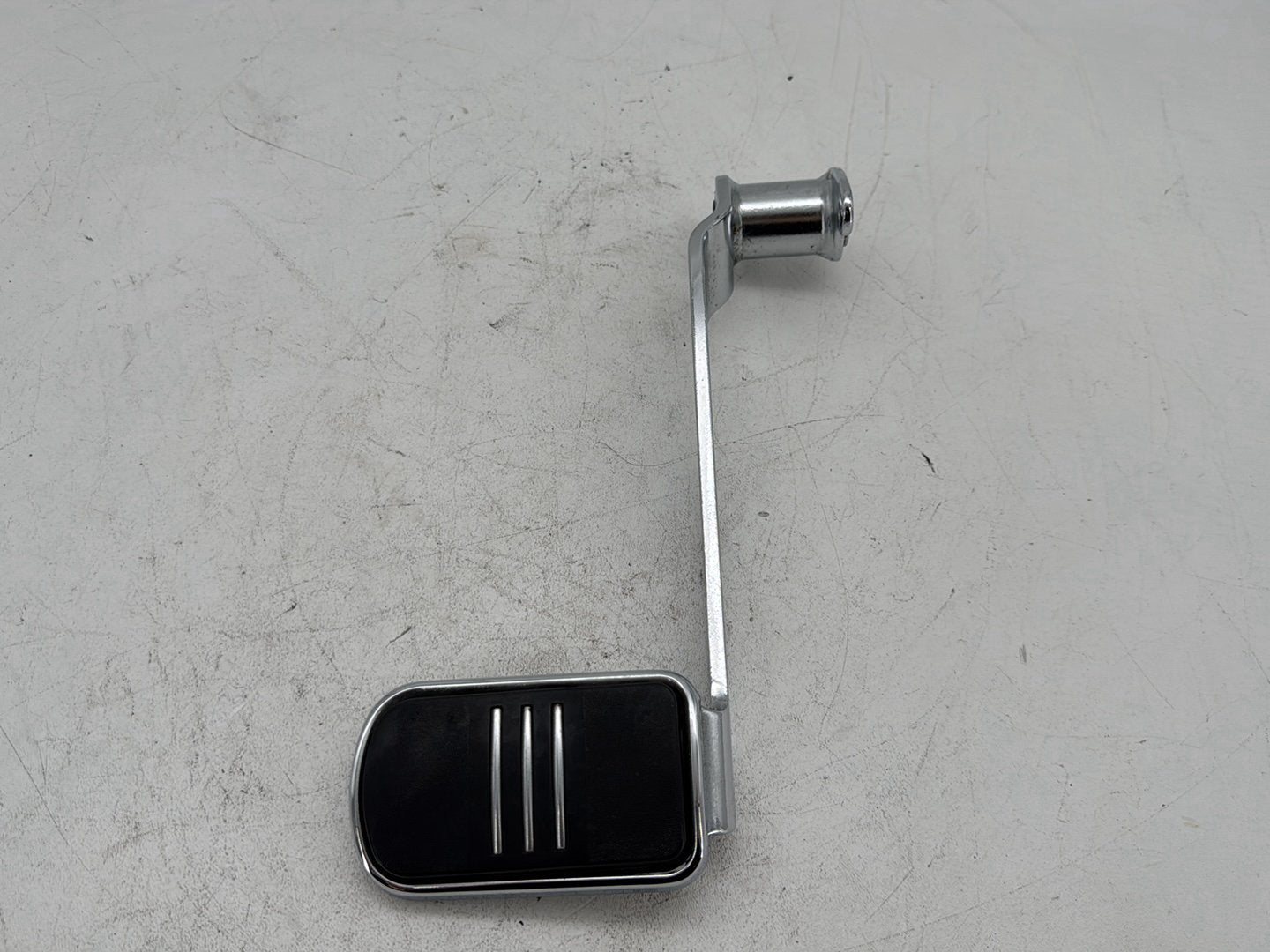 2006 Harley Street Glide Touring FLHXI OEM Foot Brake Control Lever Pedal