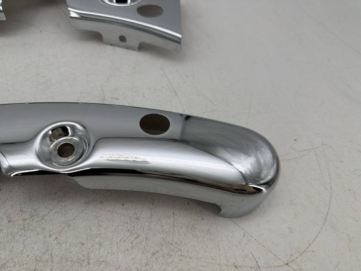 2009 Harley Street Glide Touring FLHX OEM Rear Left Right Fender Struts Bracket
