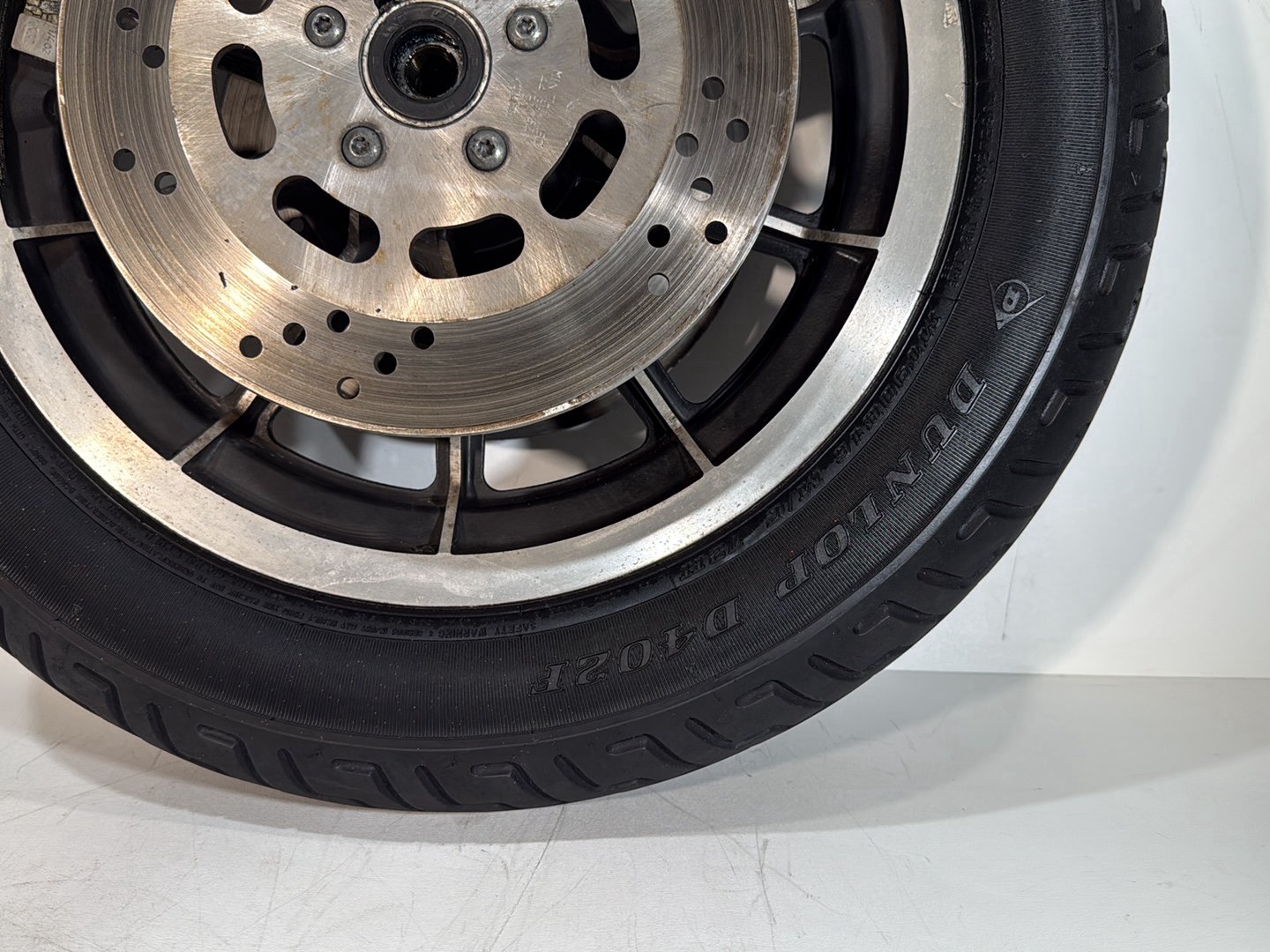 1984 - 1998 Harley-Davidson Touring Electra Glide Classic Front Wheel Rim Tire MT90B16 72H, Dunlop, 16"