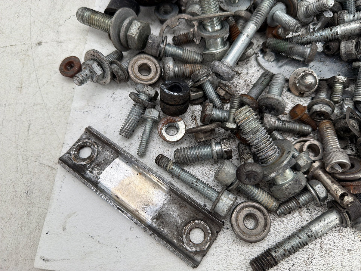 2015 Harley Electra Glide Touring Ultra OEM Hardware Bolts Nuts & Brackets