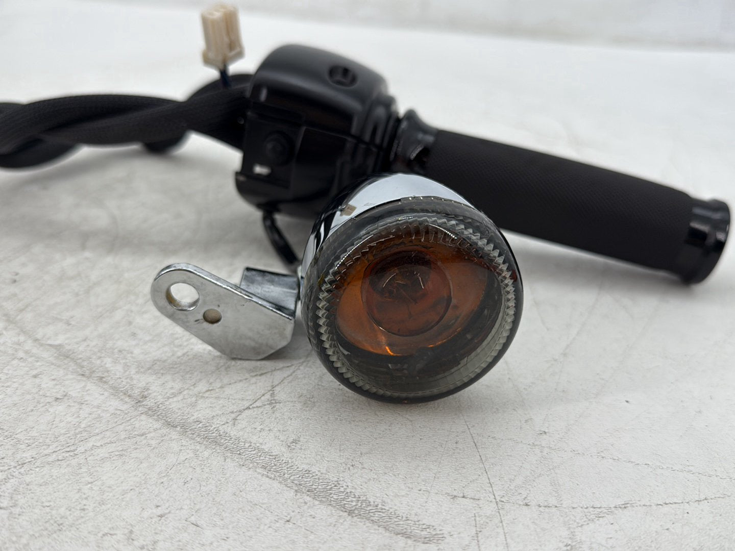 2010 Harley Dyna Fat Bob FXDF OEM Left Turn Signal Headlight Switches Controls