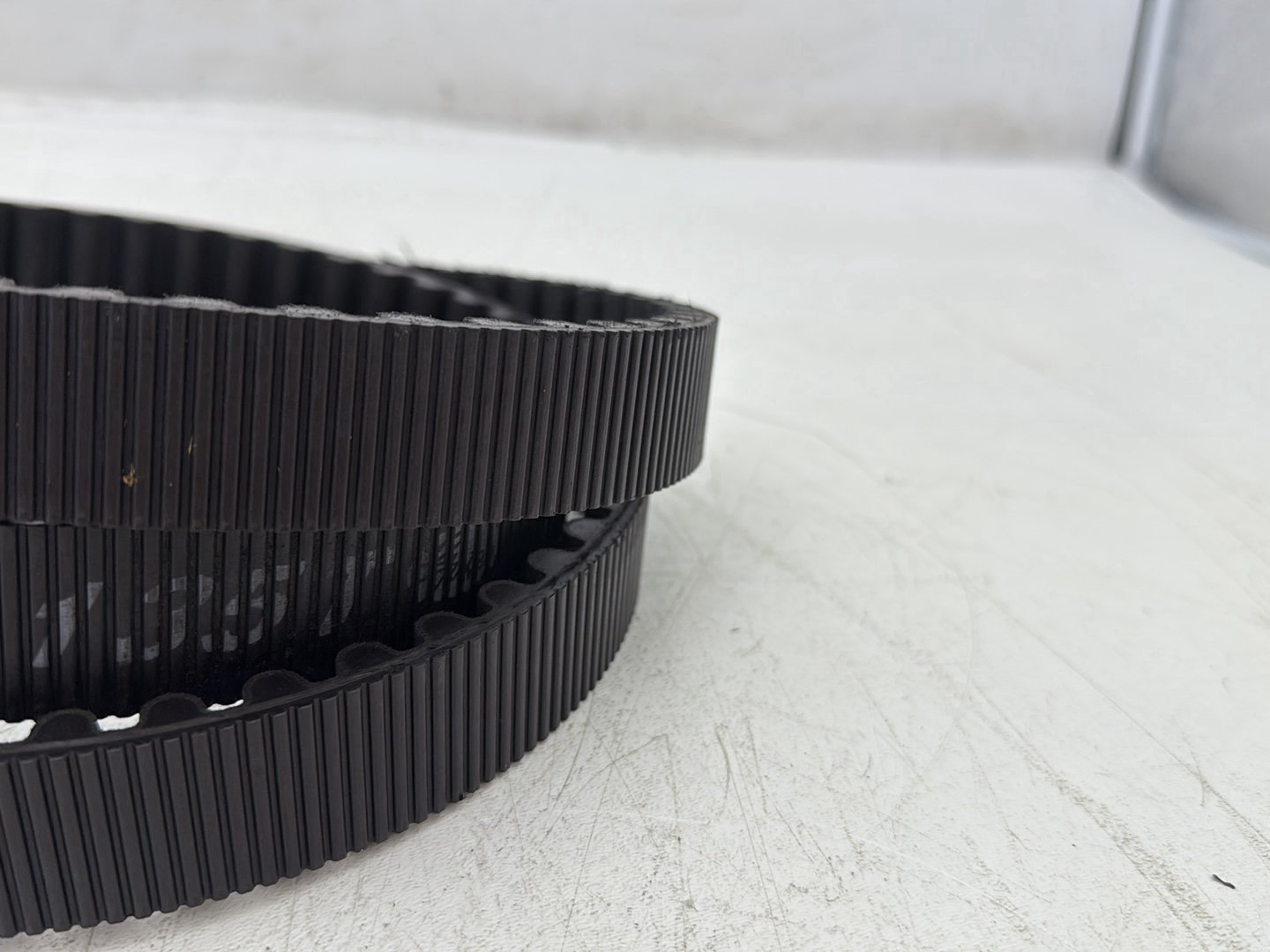 2004 Harley Sportster XL883C 883 Custom OEM Rear Drive Belt