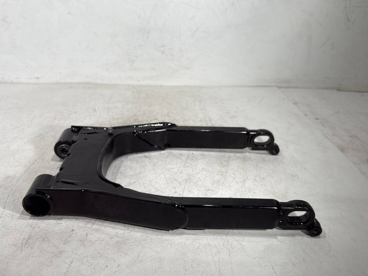 2007 Harley Electra Glide Touring Ultra OEM Rear Fork Swingarm Swing Arm
