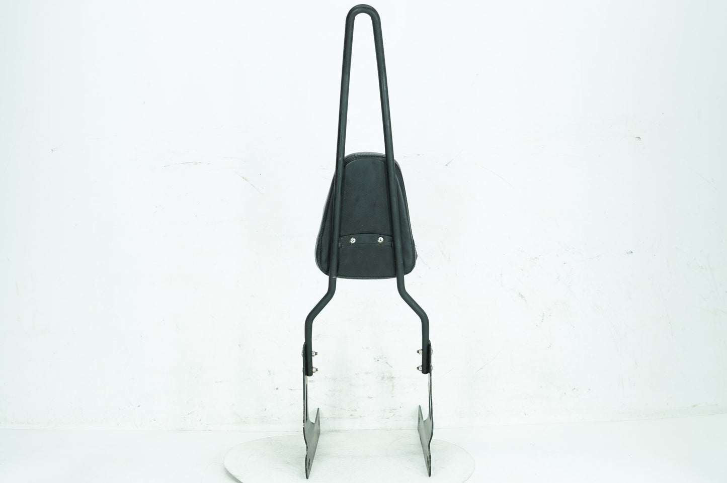 2007 - 2017 Harley-Davidson Dyna Street Bob Rear Sissy Bar w/ Backrest Cushion Pad  	51788-10