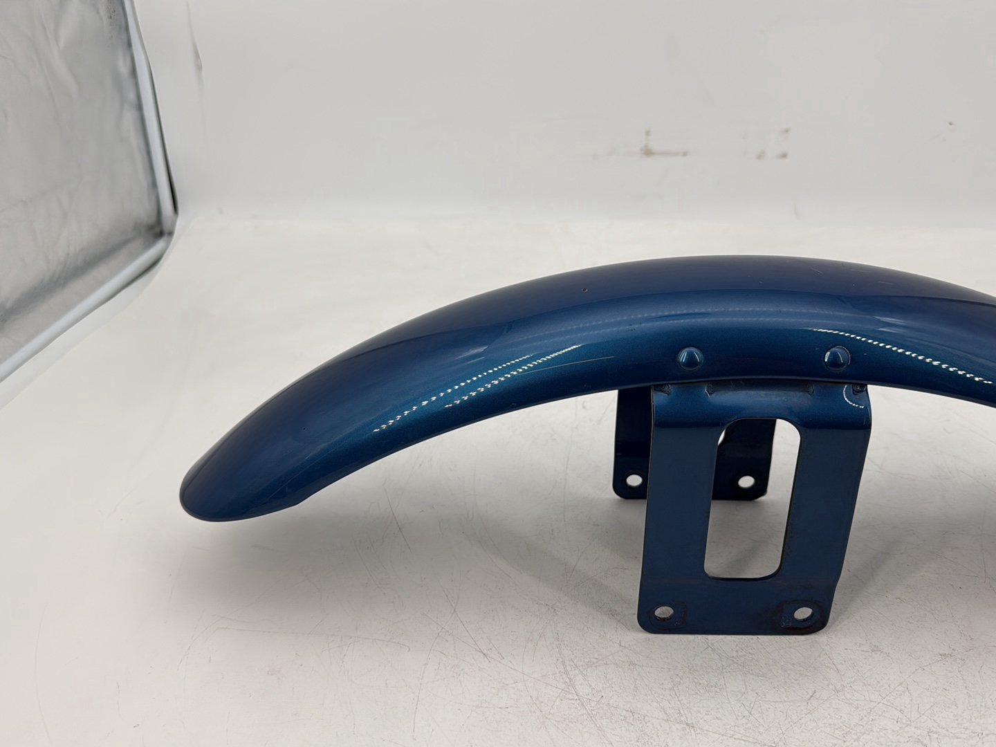1999 - 2006 Harley-Davidson Dyna Super Glide Front Wheel Fender Shell Panel  	58998-83E