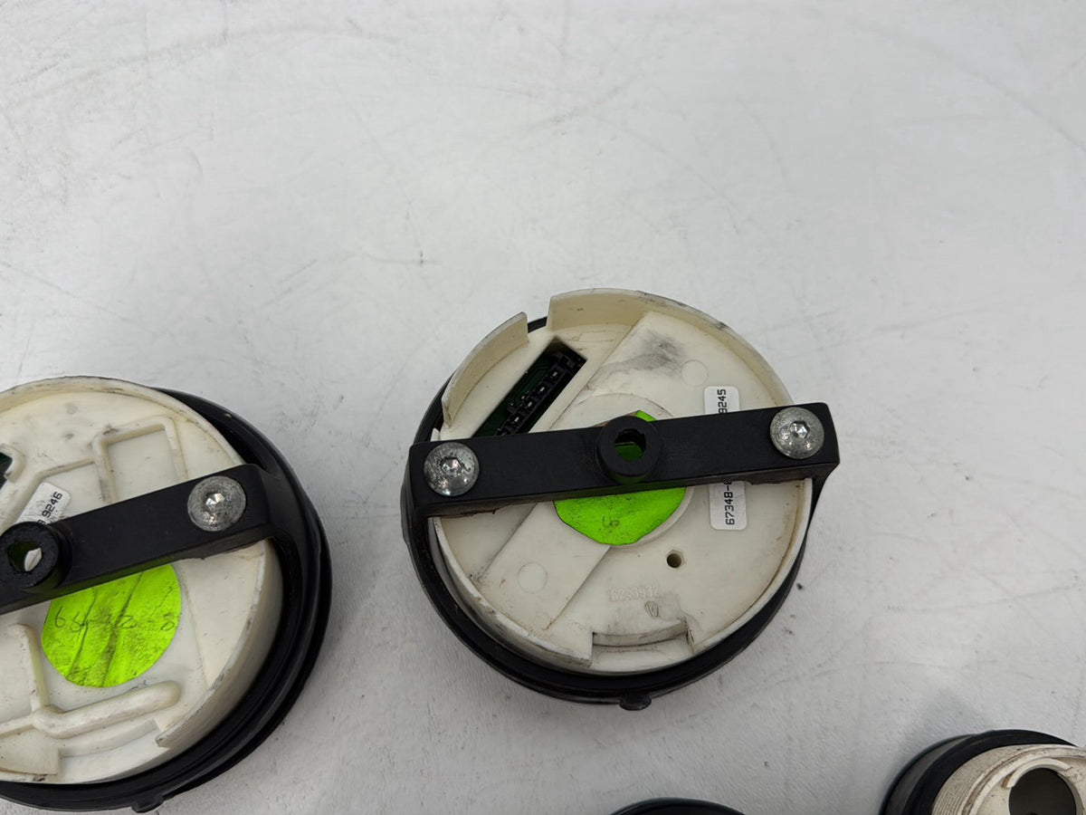 1999 - 2006 Harley-Davidson Touring Electra Glide Classic Air Oil Volt Fuel Tacho Speedo Gauges 60677-94A