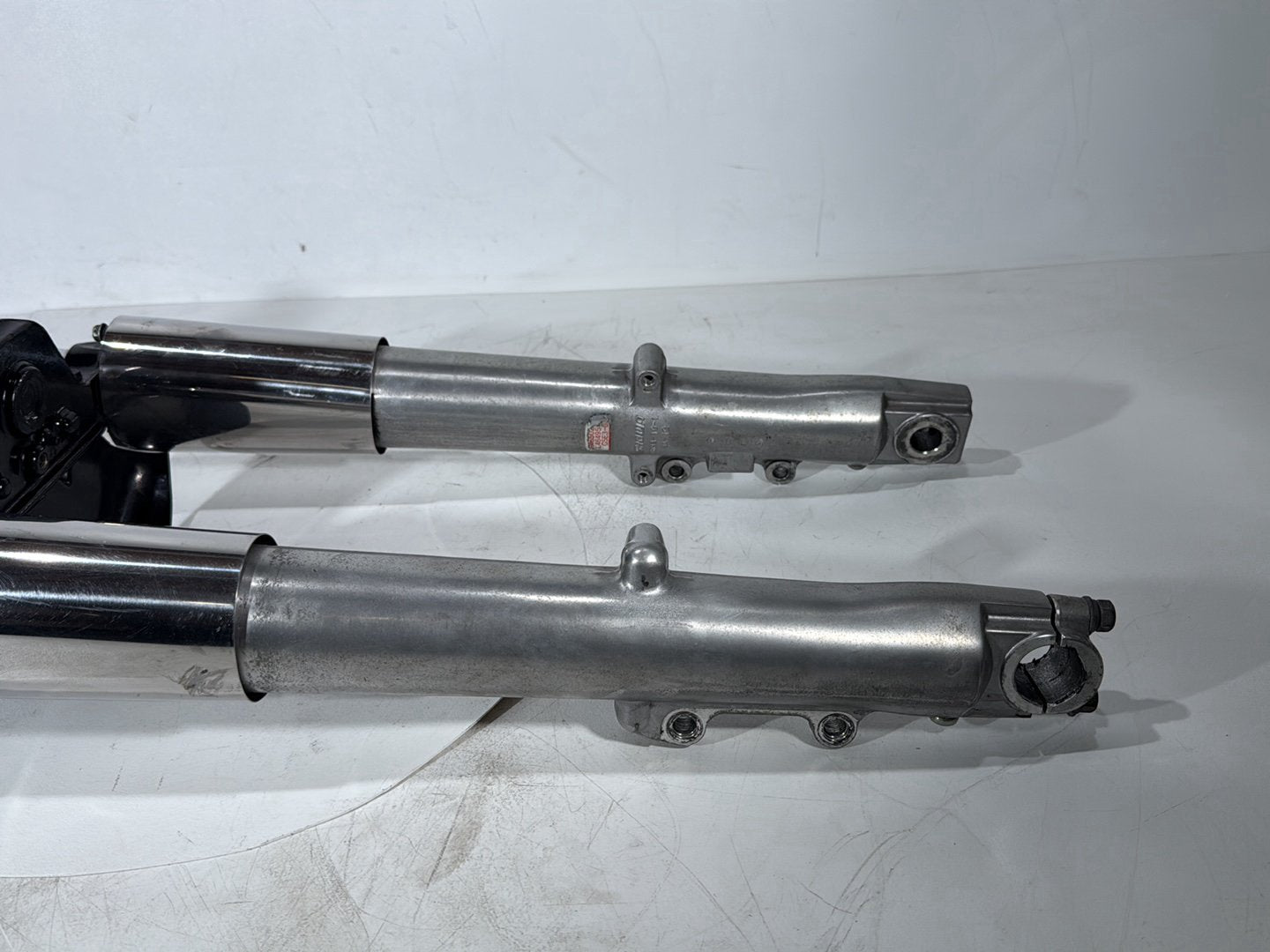 2007 - 2016 Harley-Davidson Touring Electra Glide Ultra Front Triple Tree Set & LH RH Fork Legs Sliders 45435-10