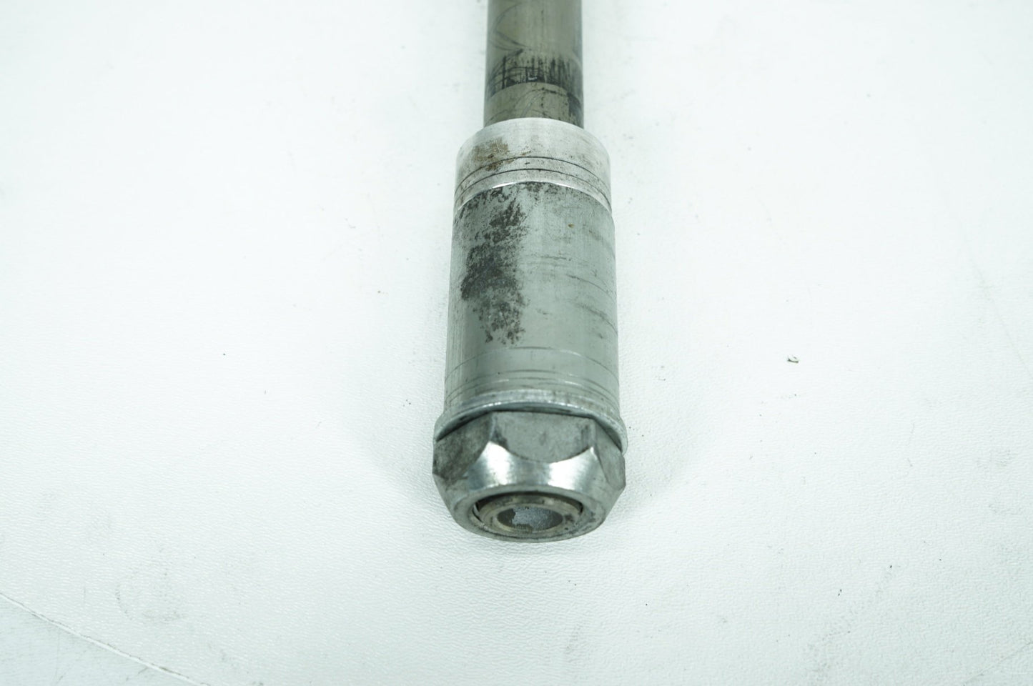 2007 - 2017 Harley-Davidson Dyna Super Glide Custom Rear Wheel Axle Bolt Shaft 41114-08