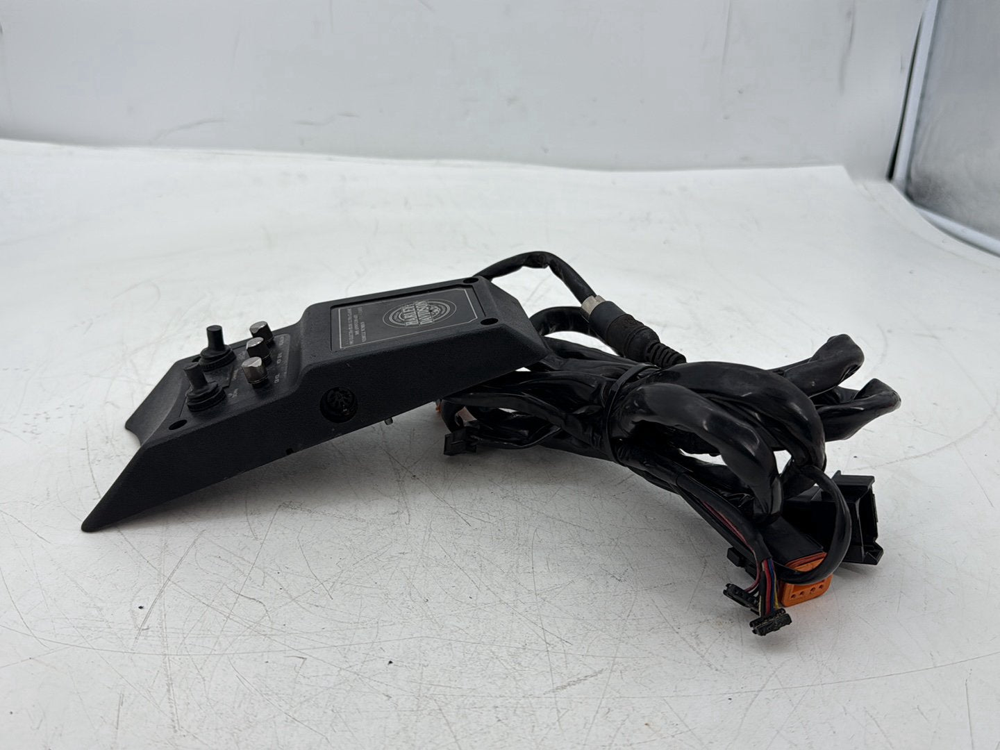 1995 Harley Touring Electra Classic CB Radio Controls Transmitter Switches Panel