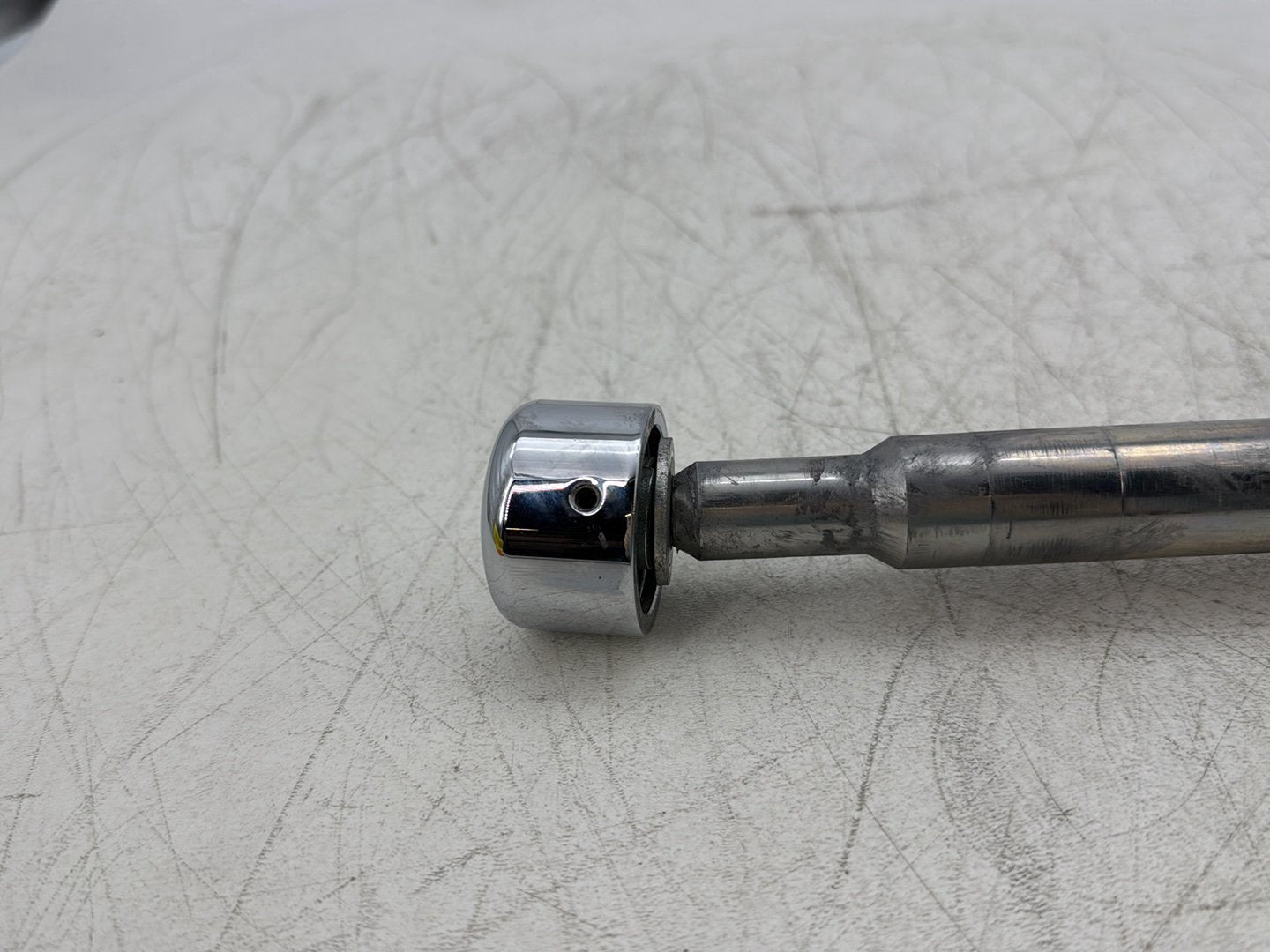 2007 Harley Electra Glide Touring Ultra FLHTCUI OEM Front Wheel Axle Bolt Shaft