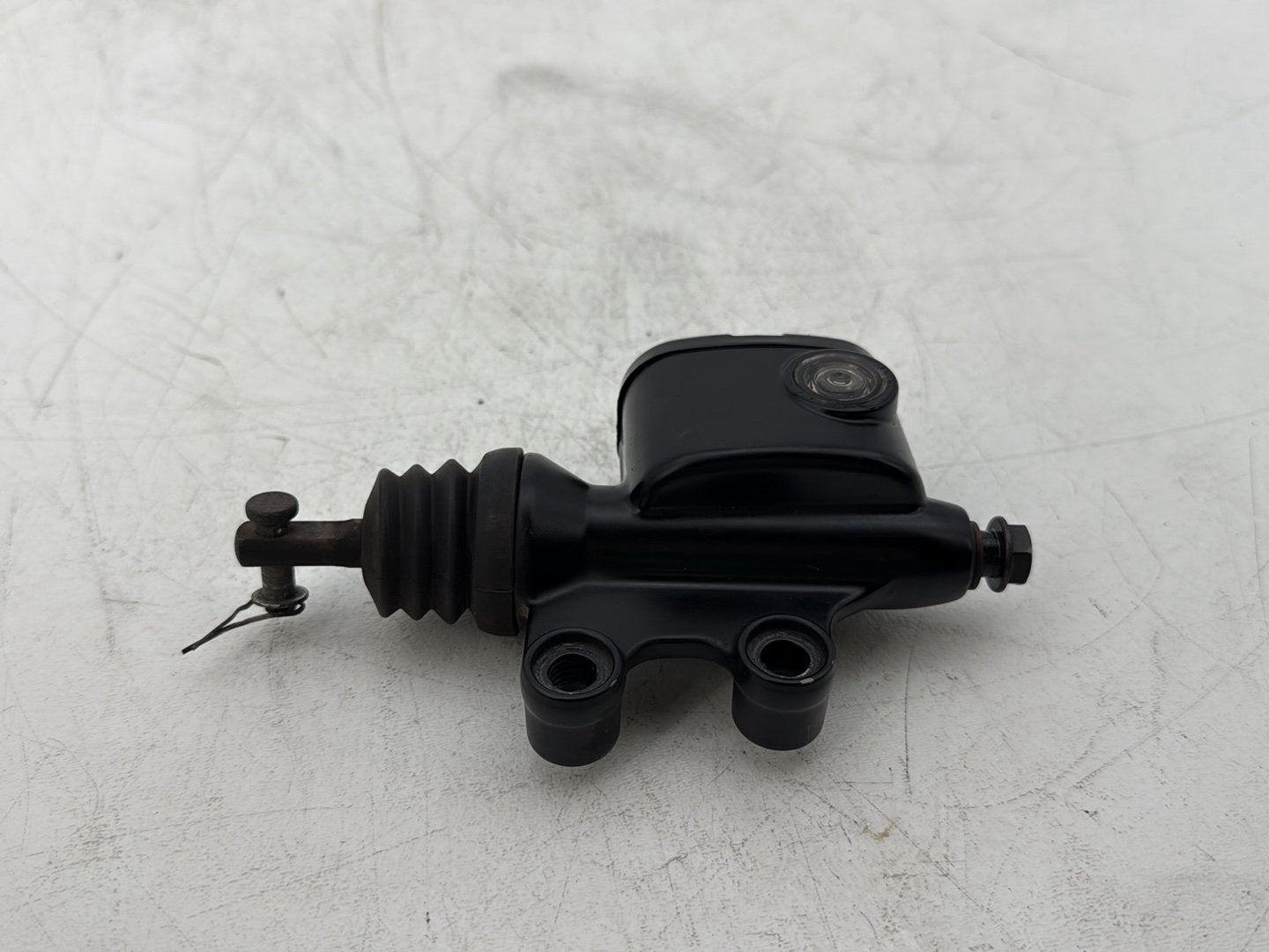 2014 Harley Street Glide Touring FLHXS OEM Rear Brake Master Cylinder Reservoir