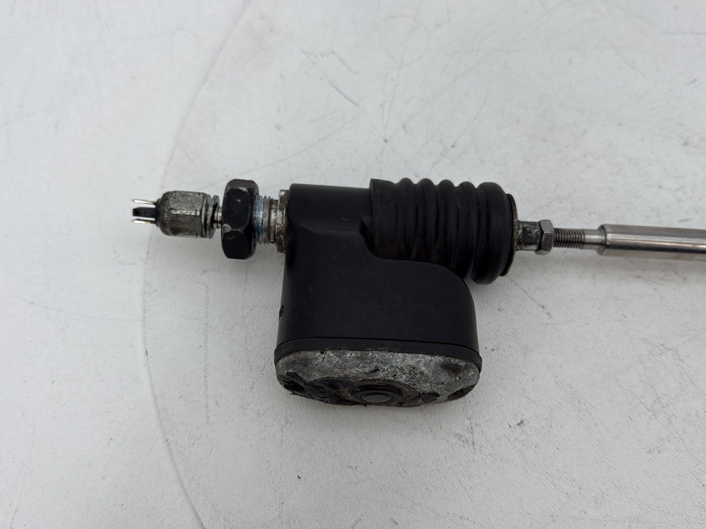 2007 - 2012 Harley-Davidson Dyna Super Glide Rear Brake Master Cylinder Reservoir 42474-06
