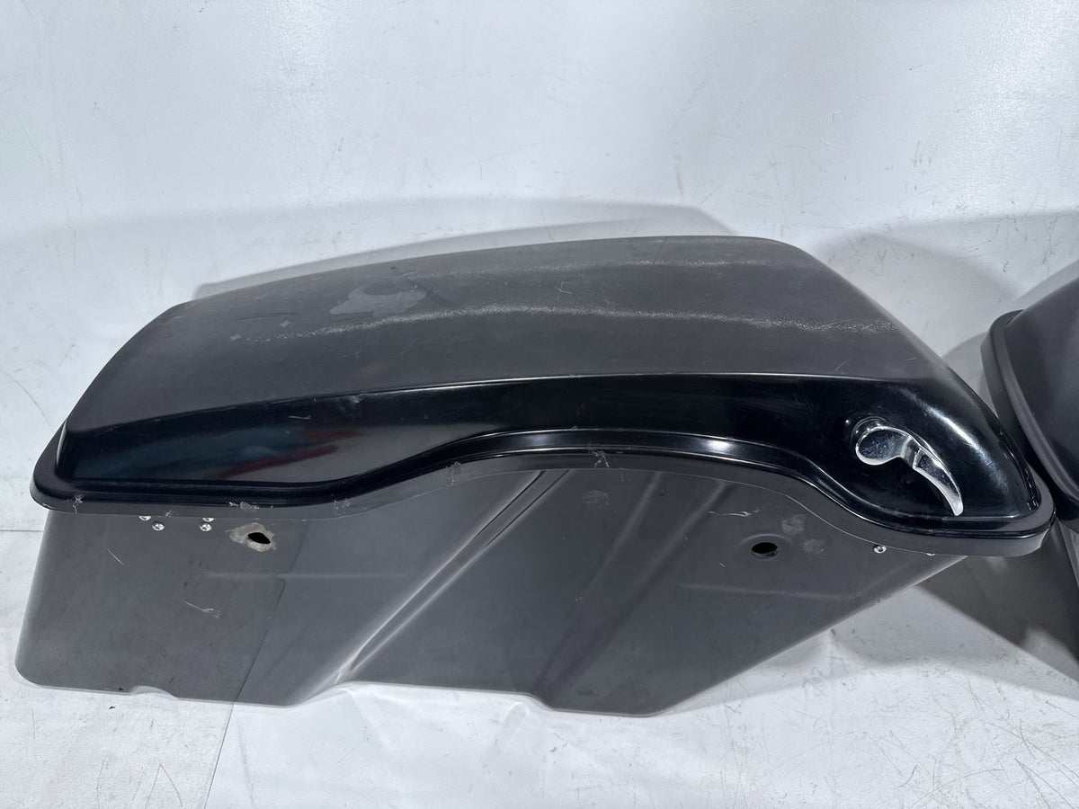 11 Harley Street Glide Touring FLHX-103 OEM Left Right Saddlebags Luggage NOKey