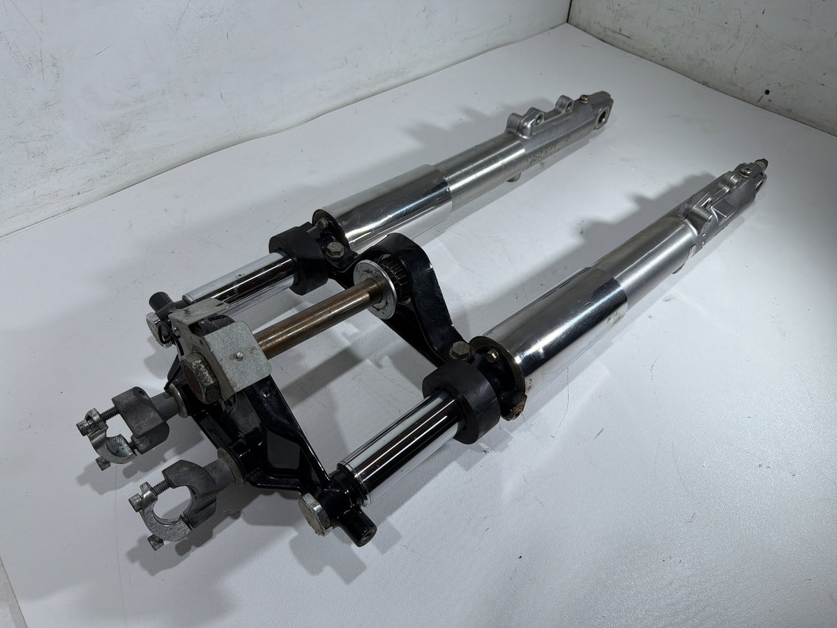 04 Harley Electra Touring Ultra Front Triple Tree Set & LH RH Fork Legs Sliders