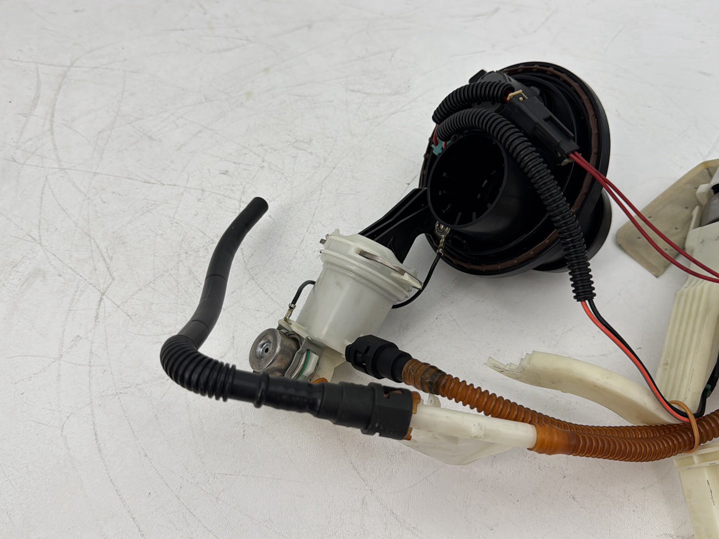 2008 - 2016 Harley-Davidson Touring Electra Glide Ultra Fuel Pump Gas Gasoline Petrol Sending