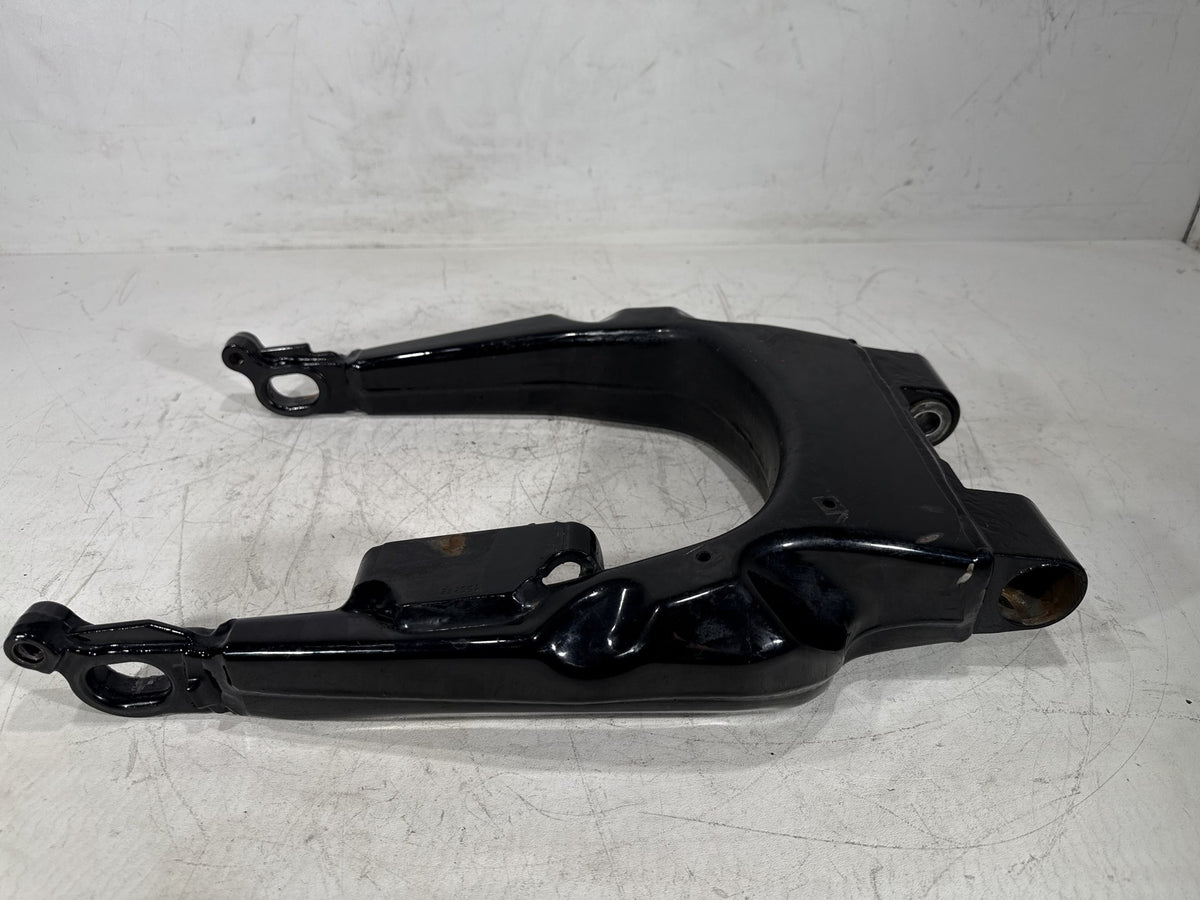 2012 Harley Electra Glide Touring Ultra OEM Rear Fork Swingarm Swing Arm