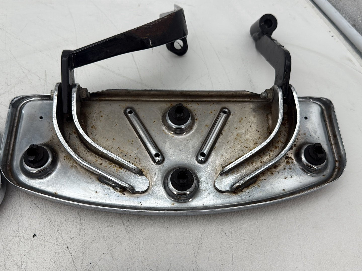 2013 Harley Electra Glide Touring Ultra FLHTCUI OEM Left Right Driver & Pass Floorboard Foot Rest