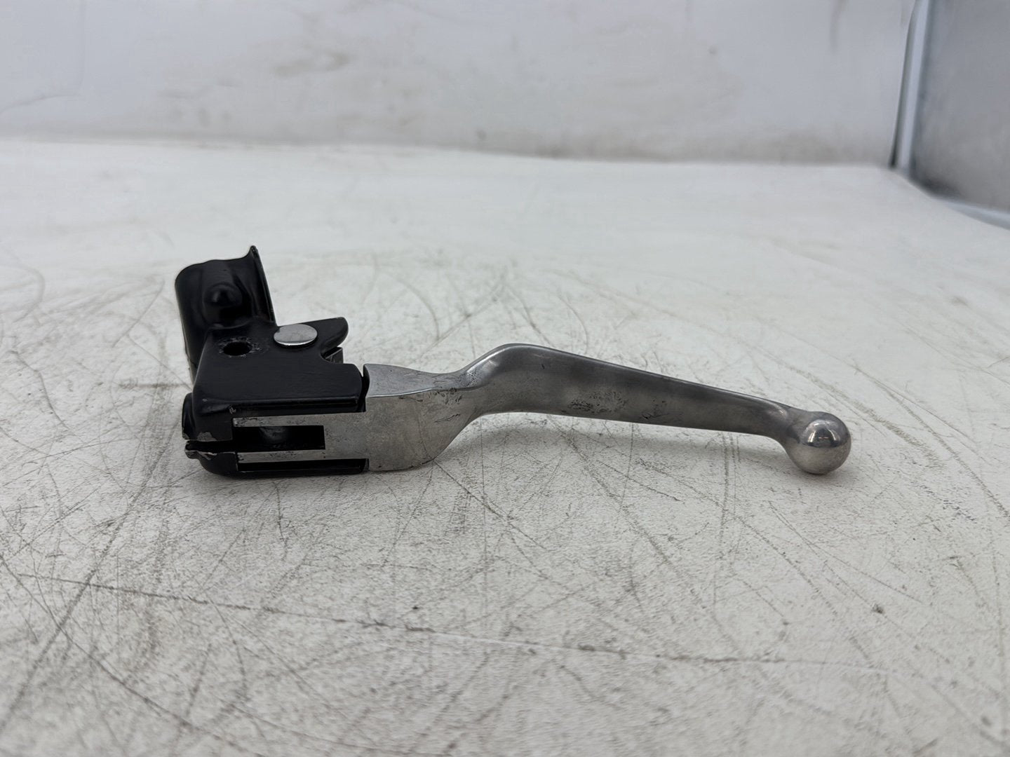 2007 Harley Electra Glide Touring Ultra OEM Front Left Hand Clutch Control Lever