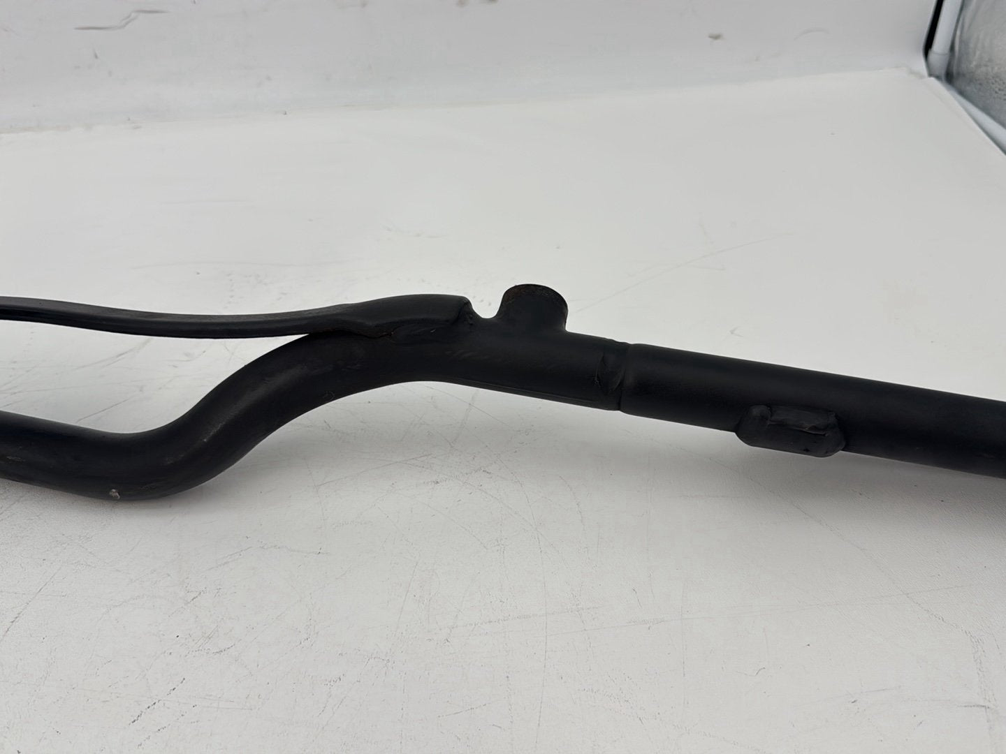 09 Harley Sportster XL1200 OEM Exhaust Muffler Interconnect Bracket Support Bar
