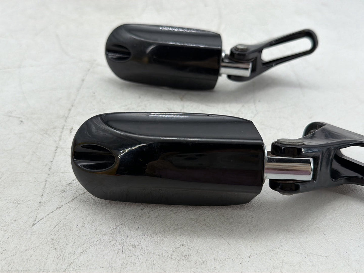 2018 Harley Road Glide Touring FLTRXS OEM Passenger Left & Right Foot Pegs