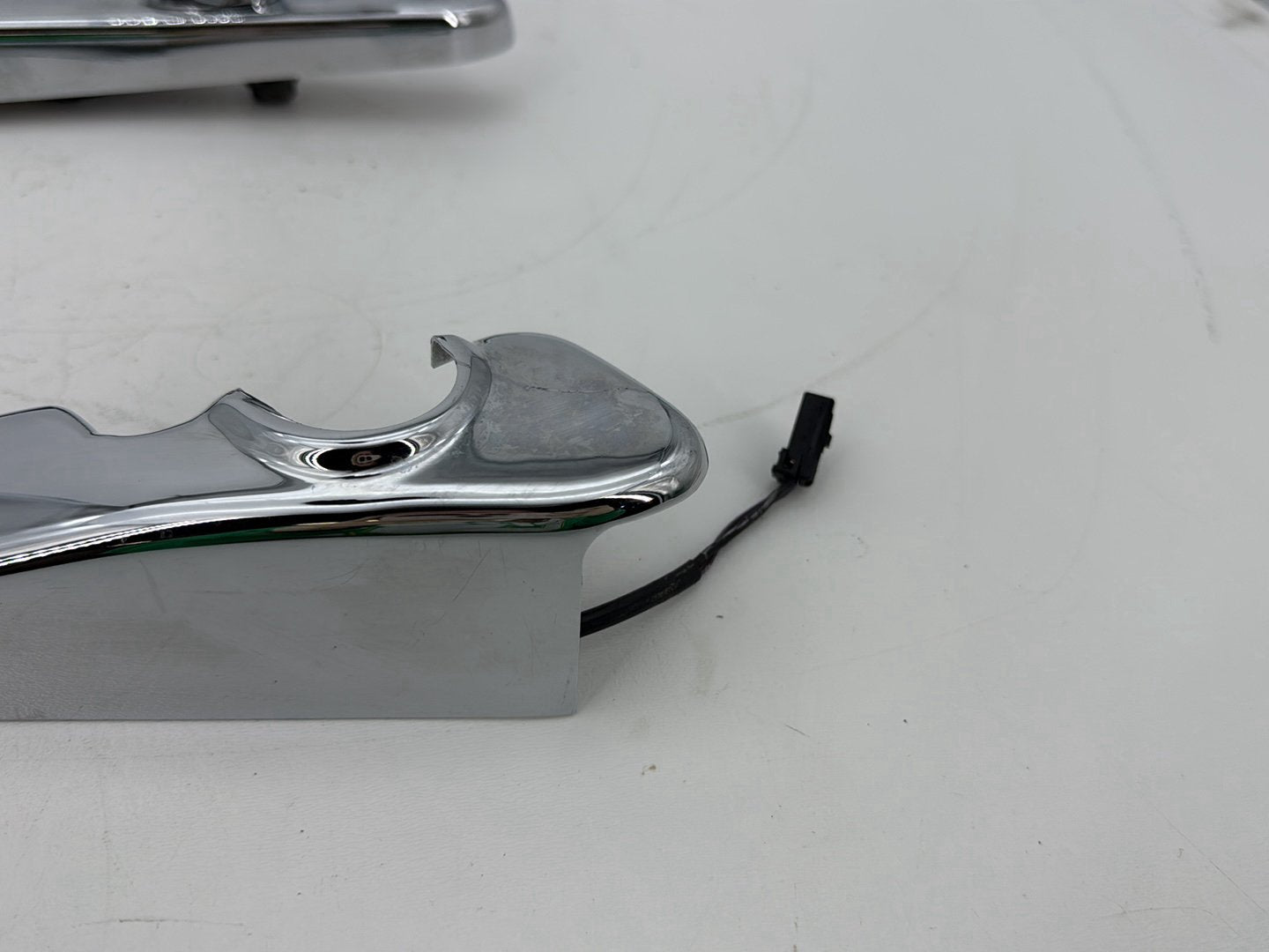 2009 Harley Sportster XL1200C 1200 Custom OEM Rear Left Right Fender Struts Bracket & Turn Signal